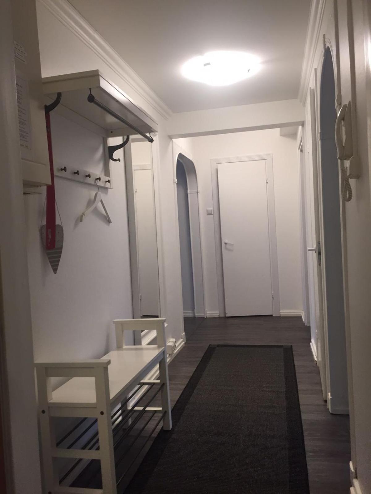 Apartment with Balcony - Photo 16