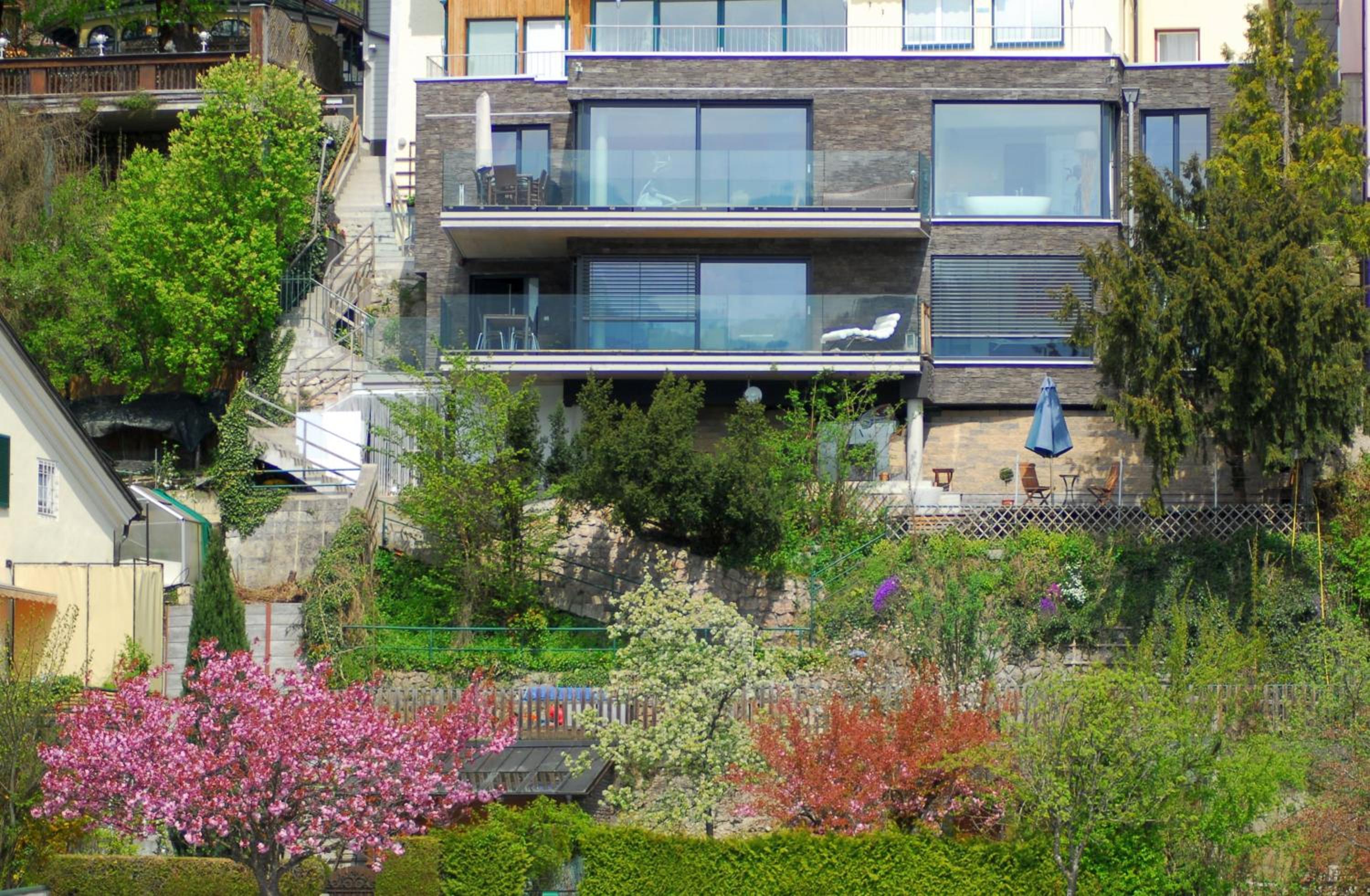 Apartment with Lake View photo 2