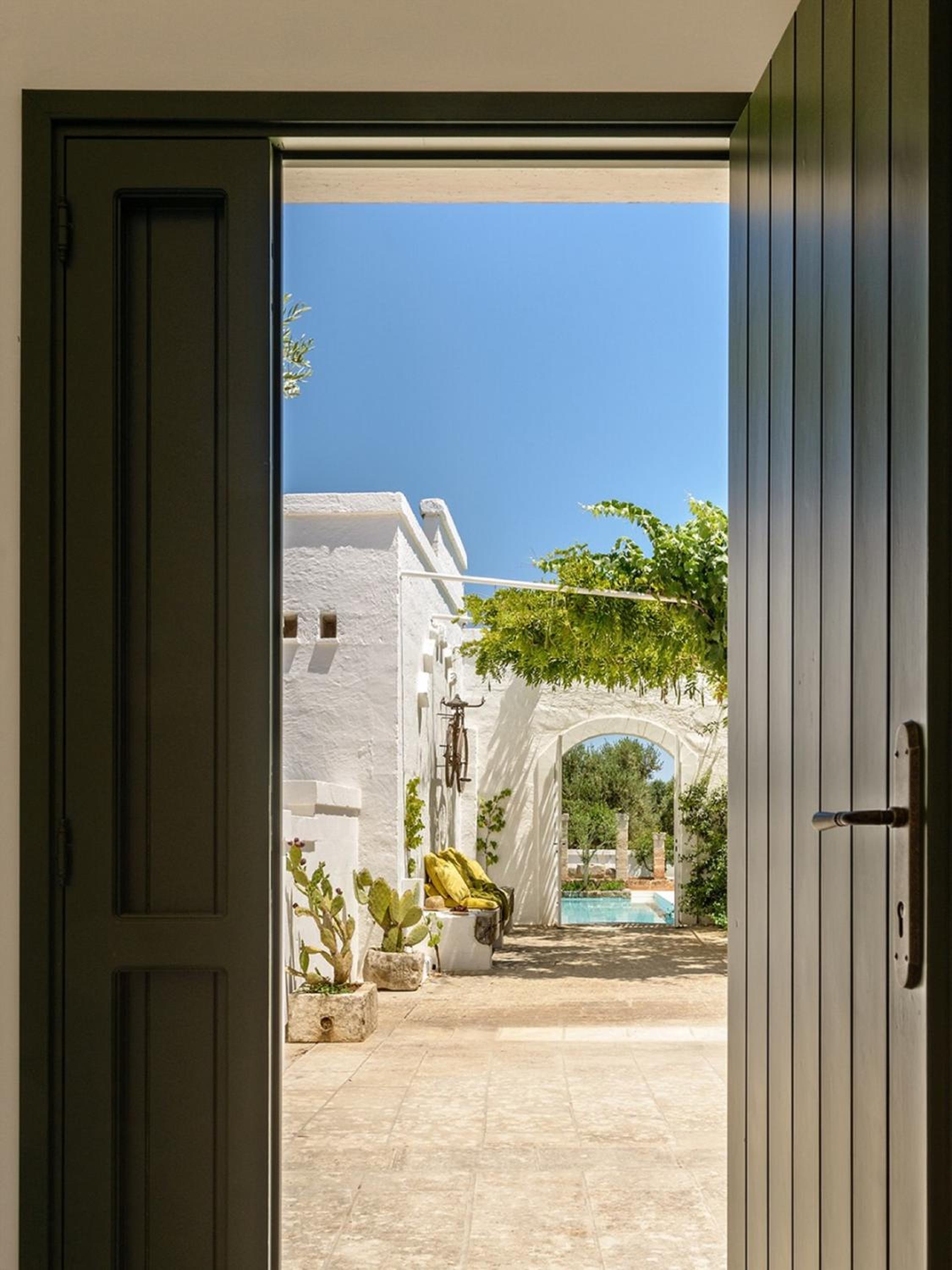 Deluxe Double Room with Pool View