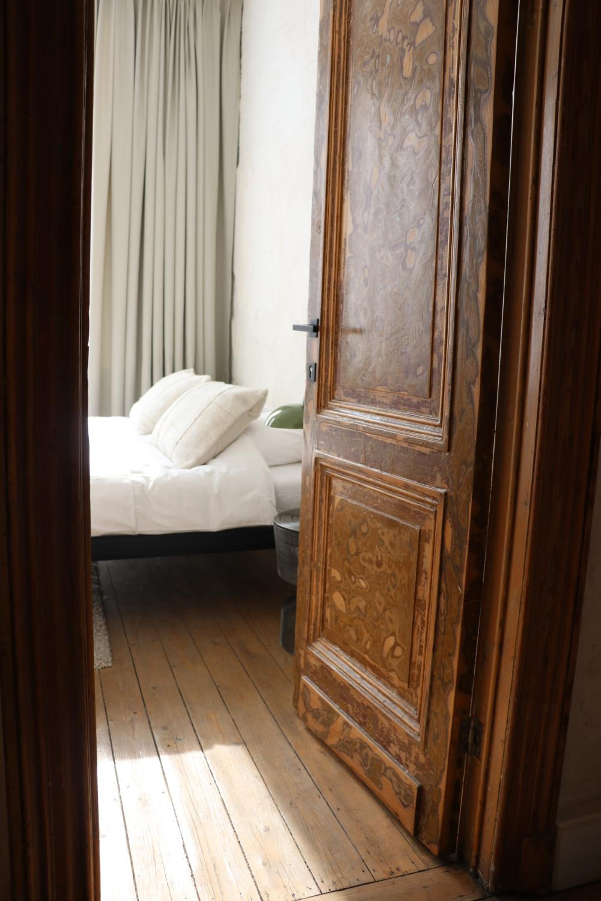 Double Room with Private Bathroom - Photo 3