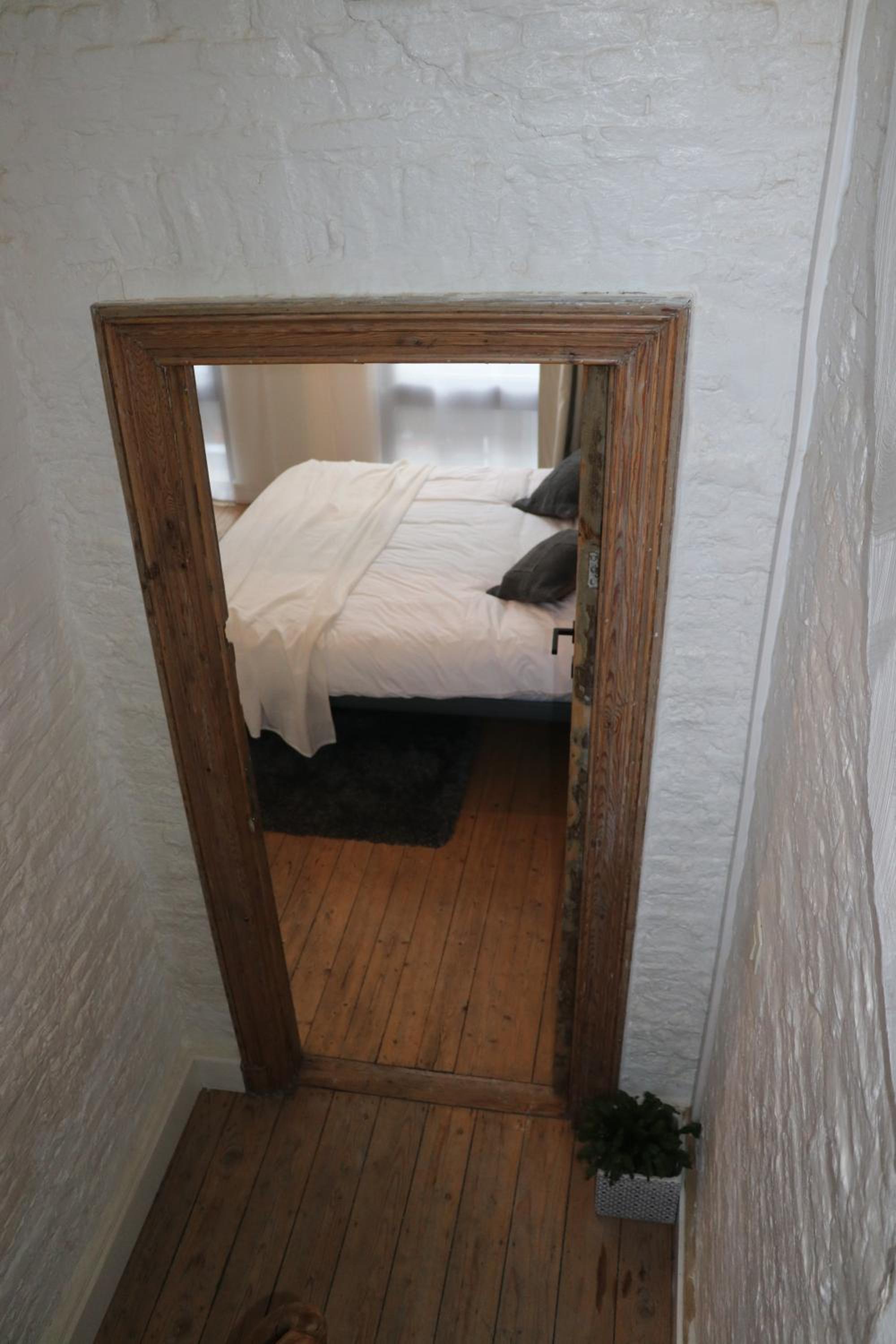 Double Room with Private Bathroom - Photo 16
