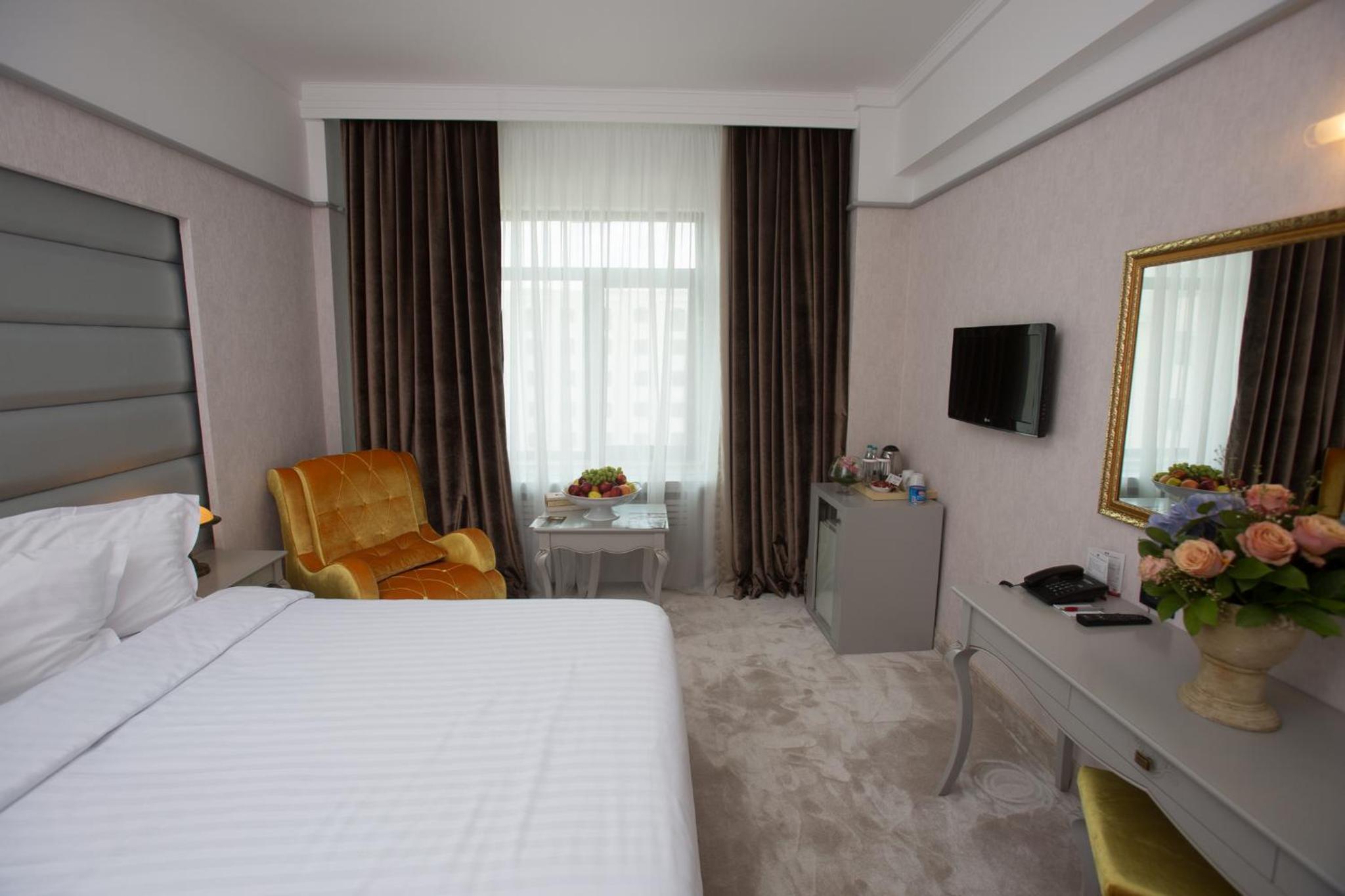 Premium King Size Bed Room - Photo 1