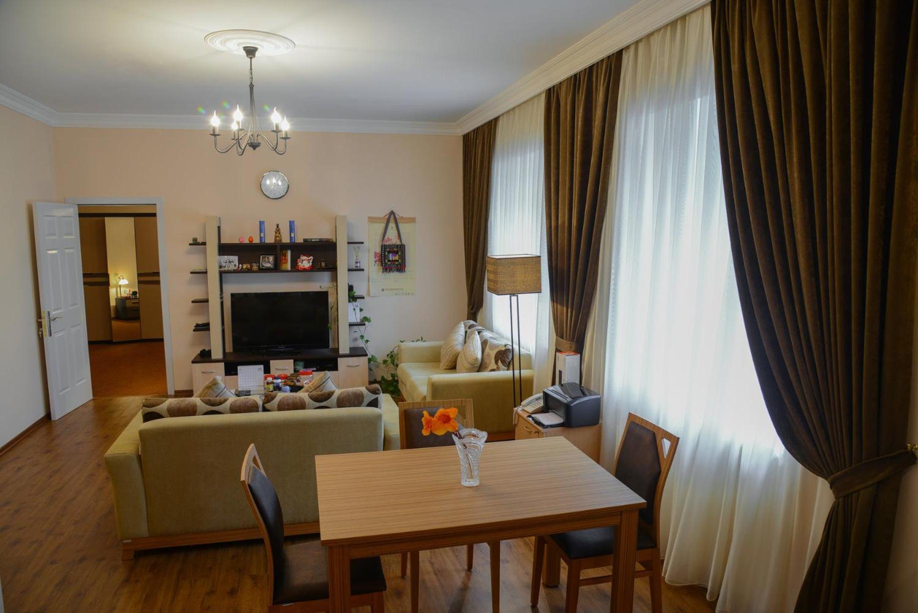 One-Bedroom Suite