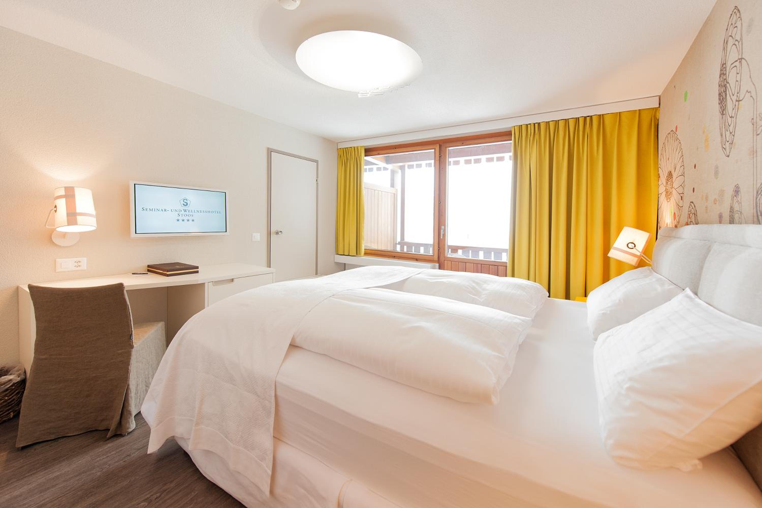 Suite with Balcony - Photo 3