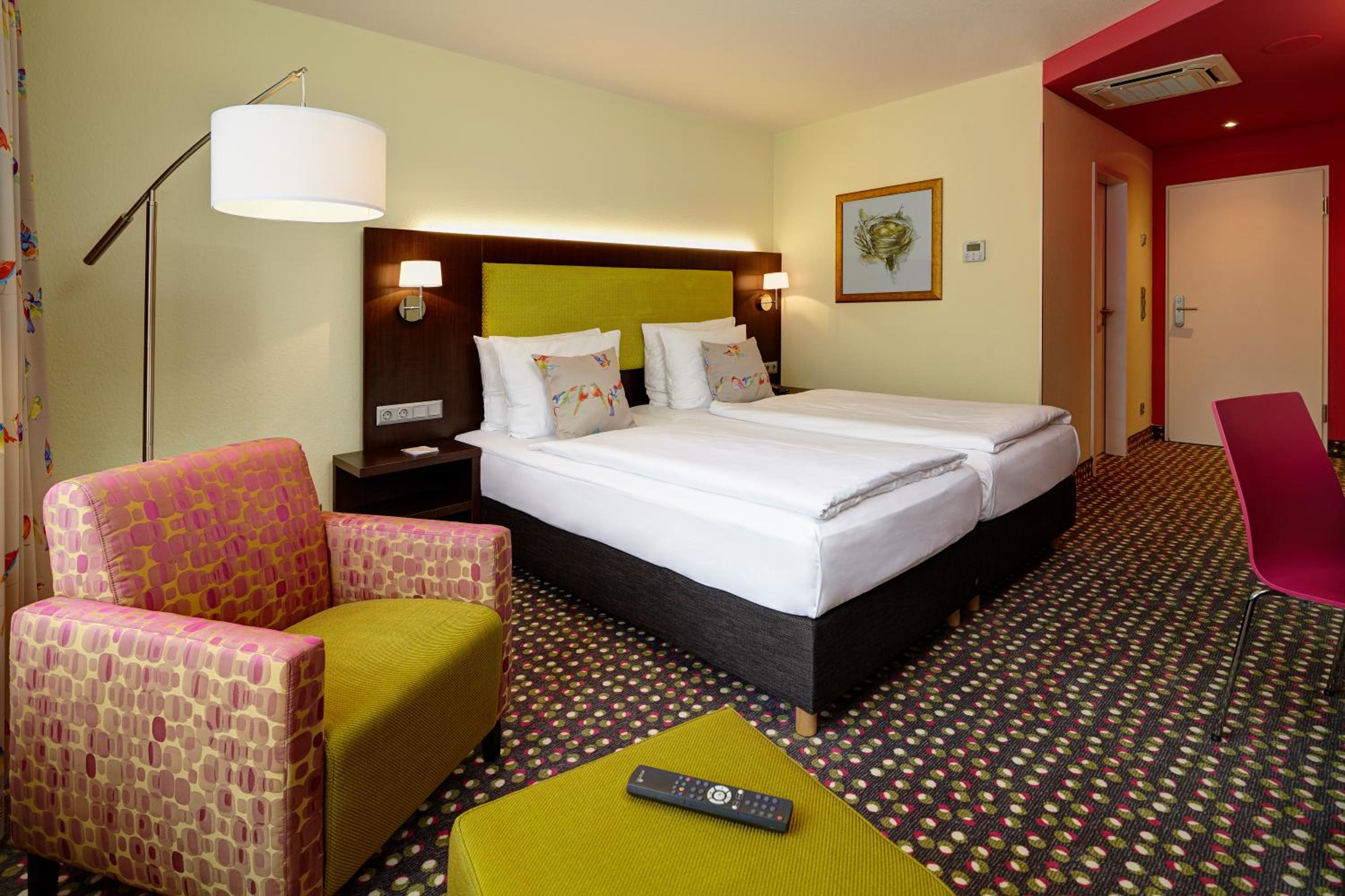 Superior double room with twin beds - Photo 4