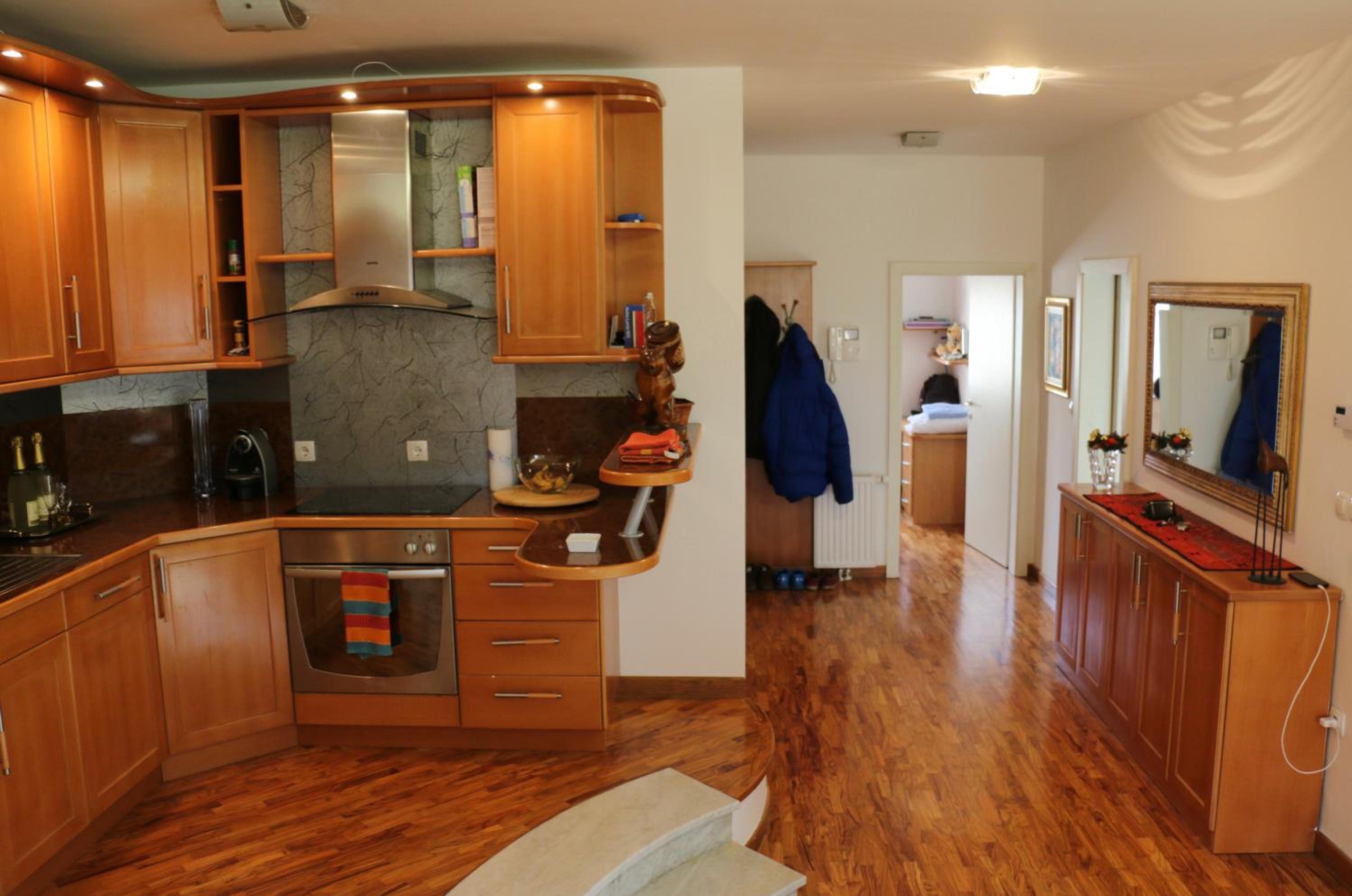 Apartment - Ground Floor photo 2