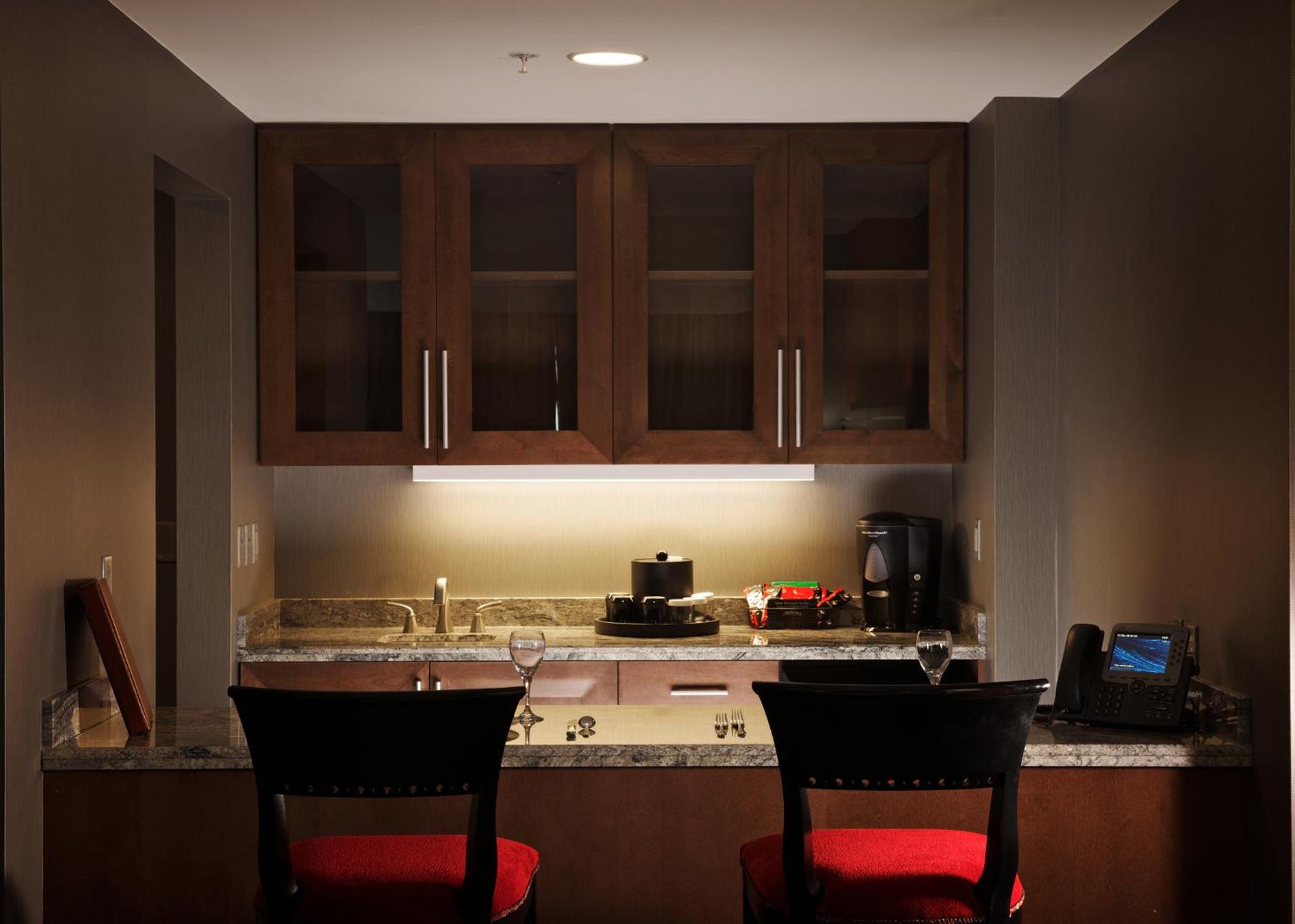 Double Queen Suite Hard Rock Tower  - Photo 2