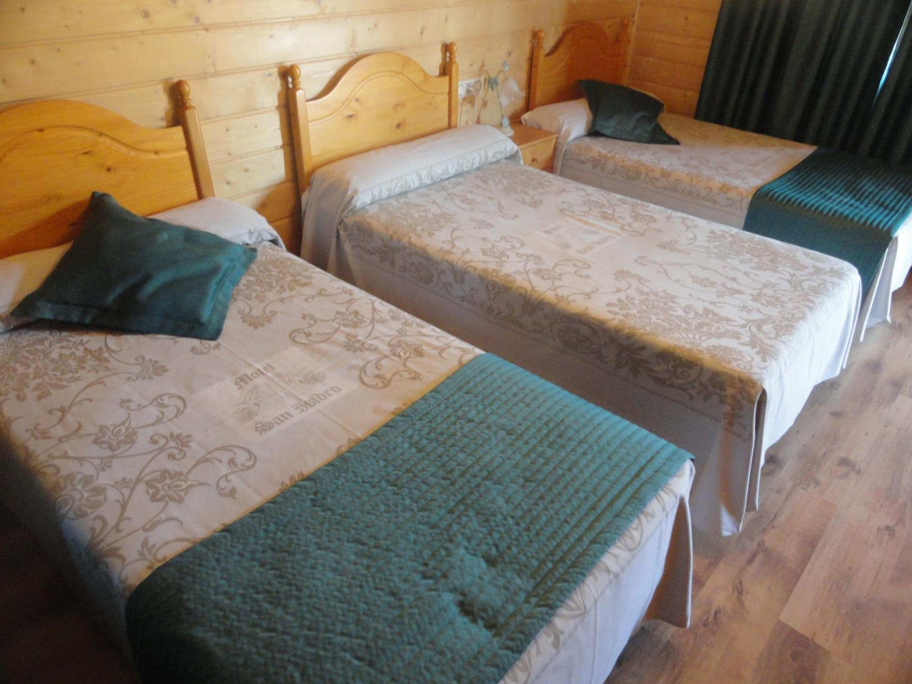 Triple Room - Photo 3