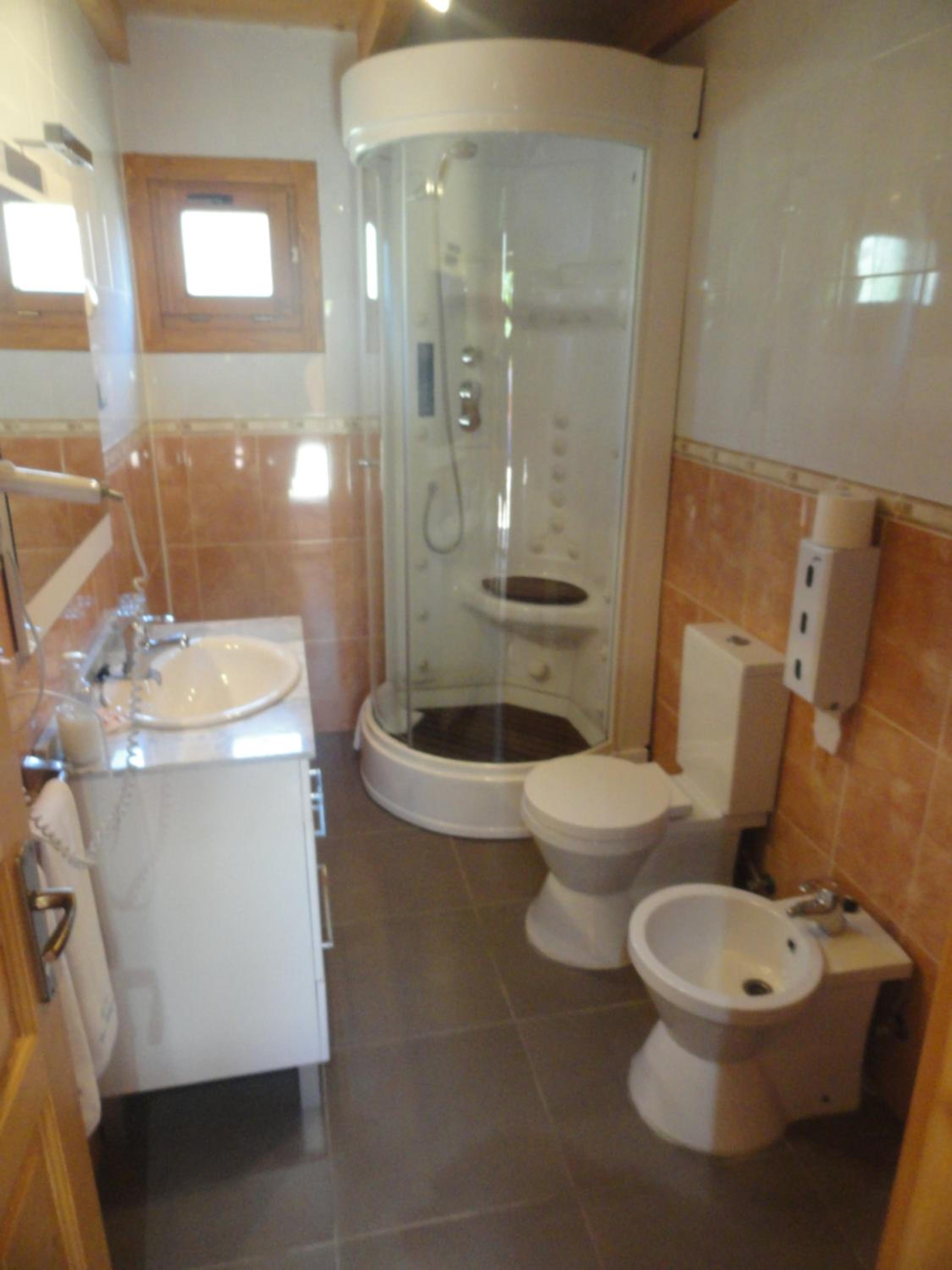 Twin Room - Photo 4