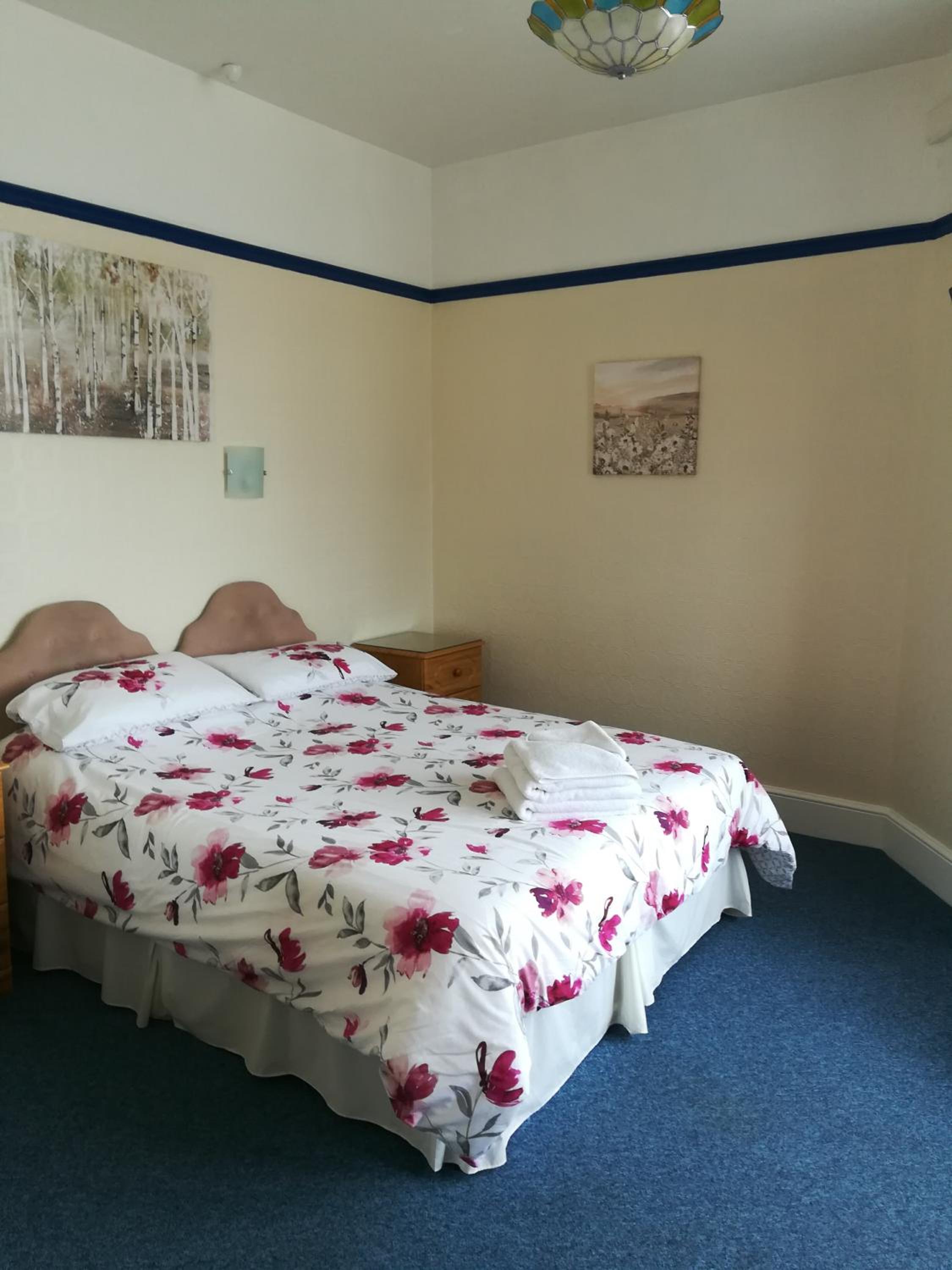 Large Double Room photo 1