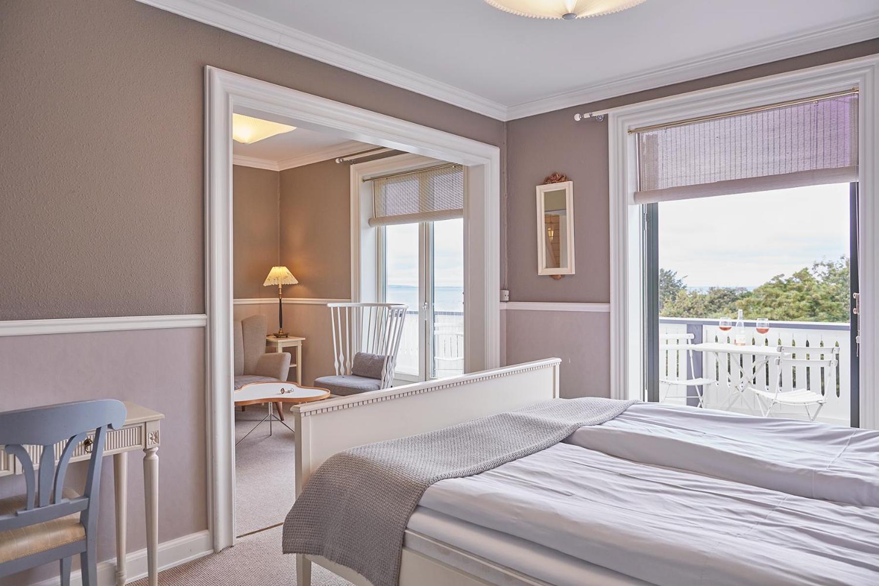Double Room with Balcony and Sea View