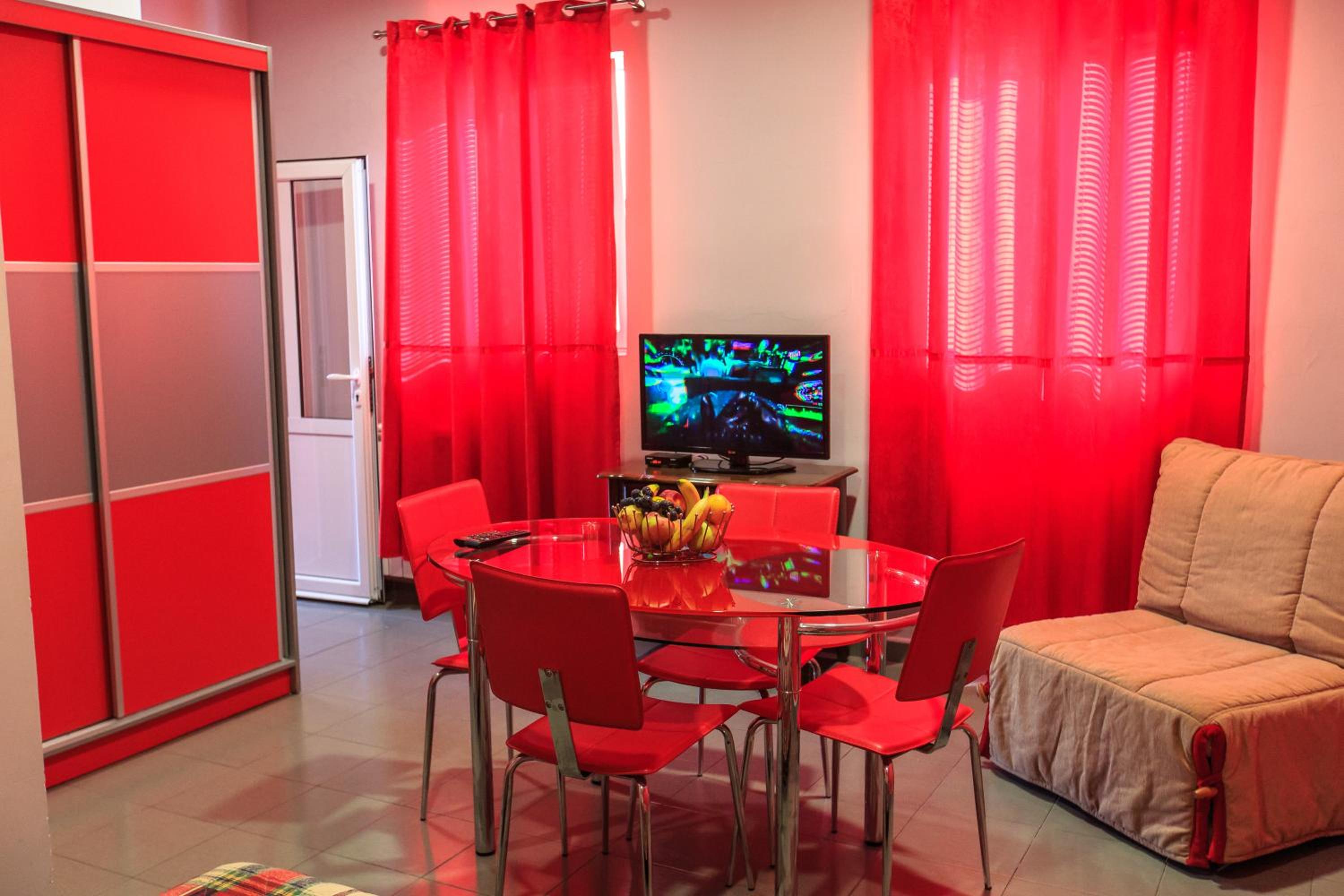 Studio Apartment photo 3