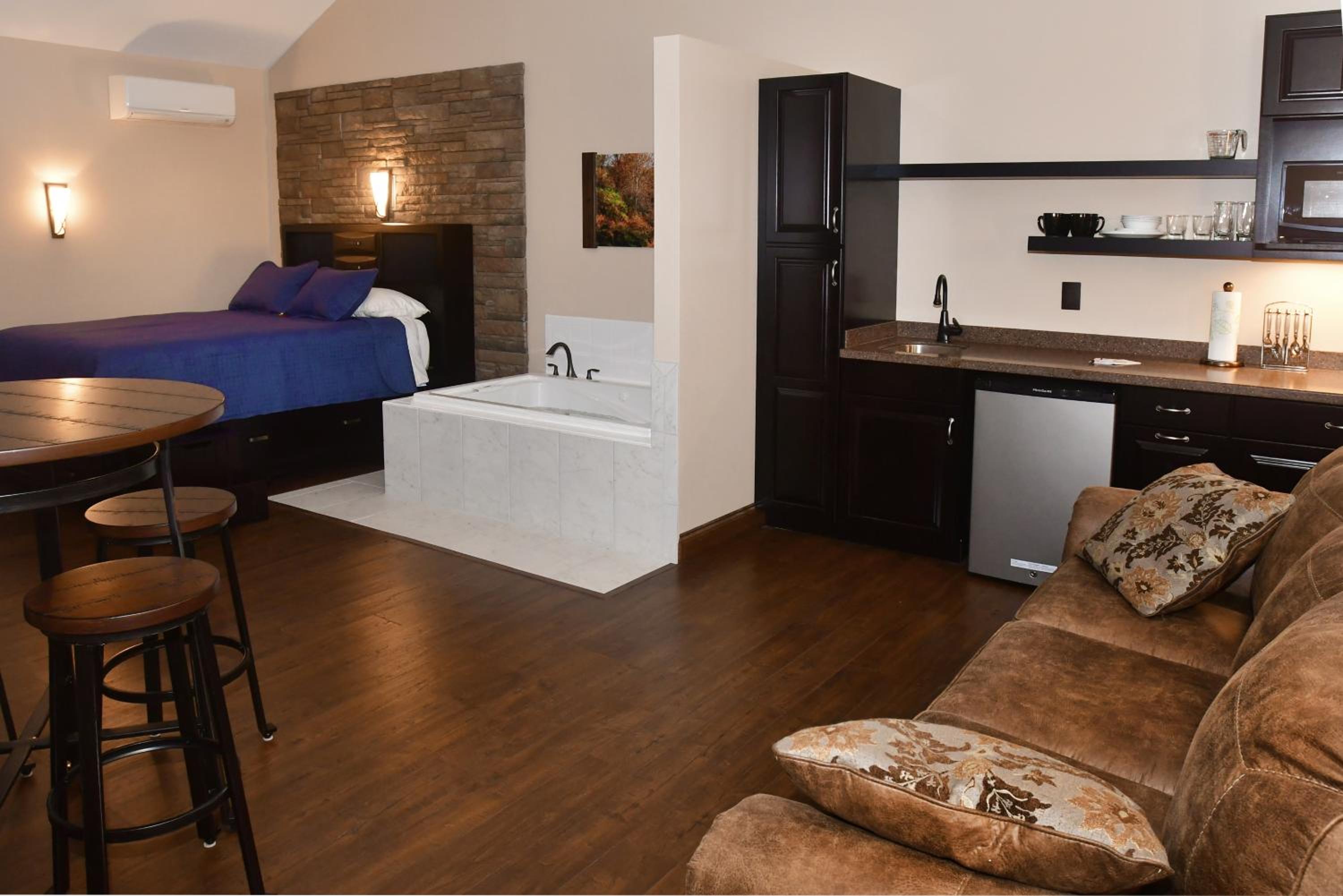 Deluxe Suite photo 3
