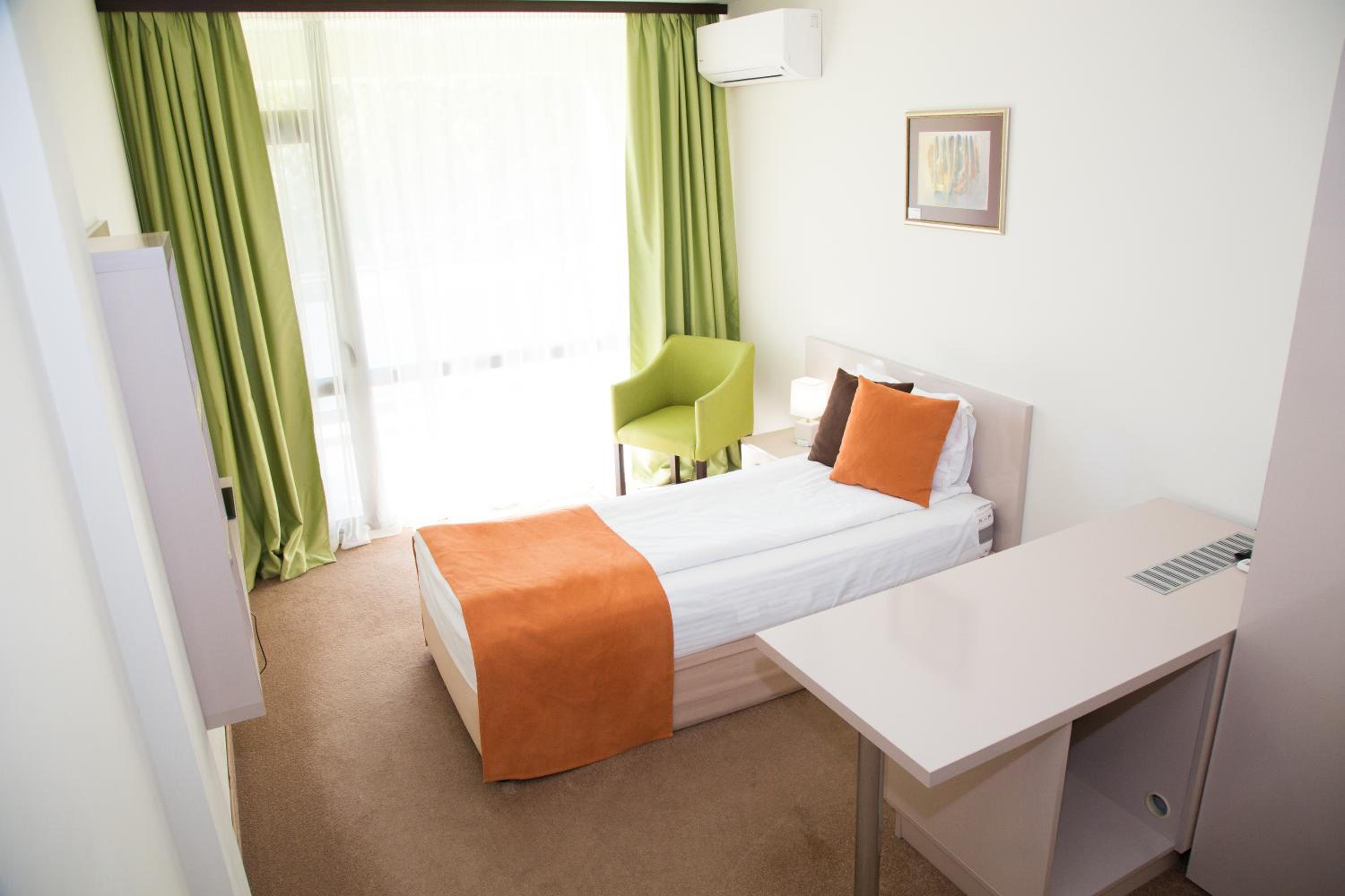 Single Room photo 1