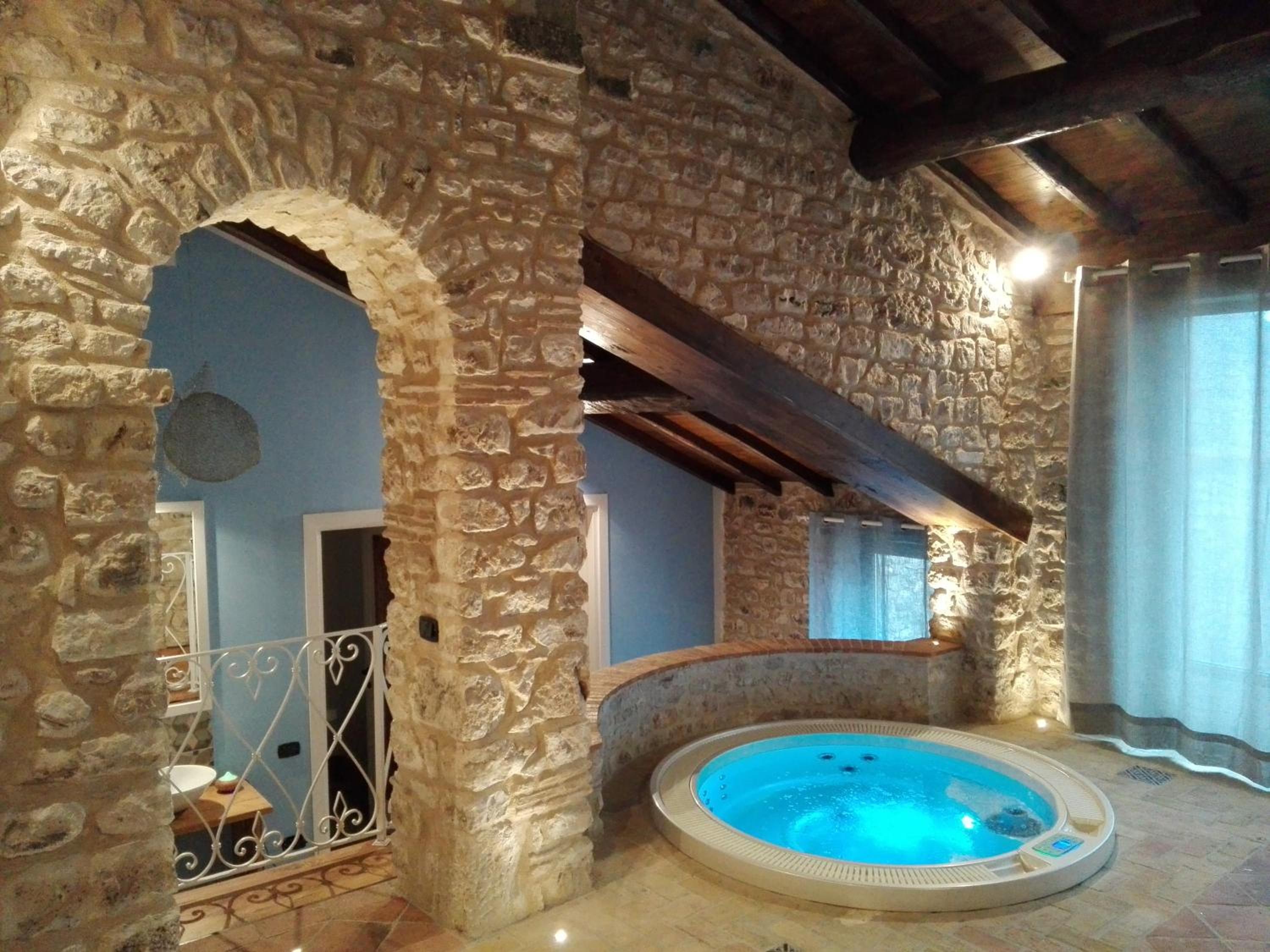 Double Room with Spa Access photo 3