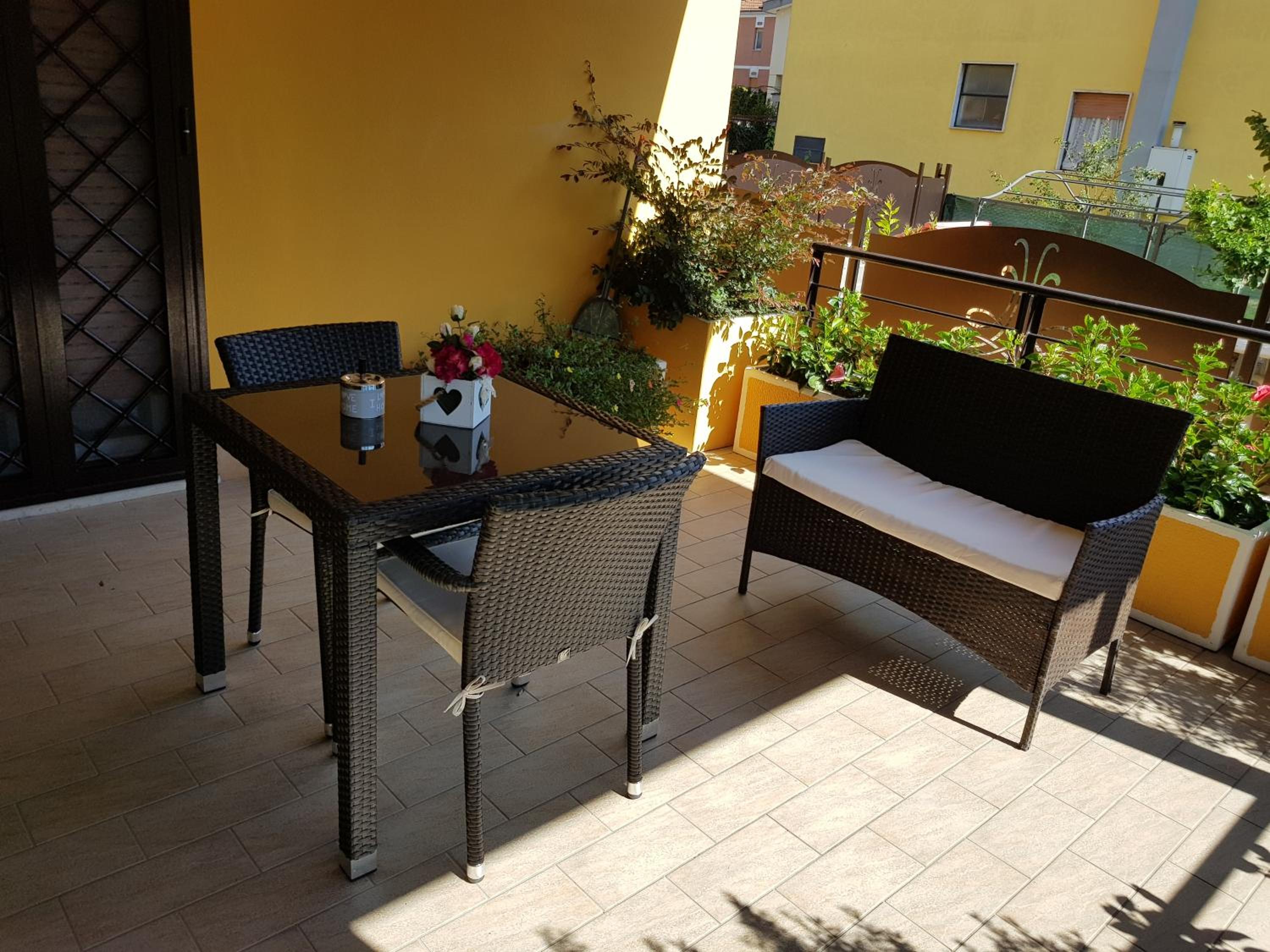 Double Room with Terrace - Photo 4