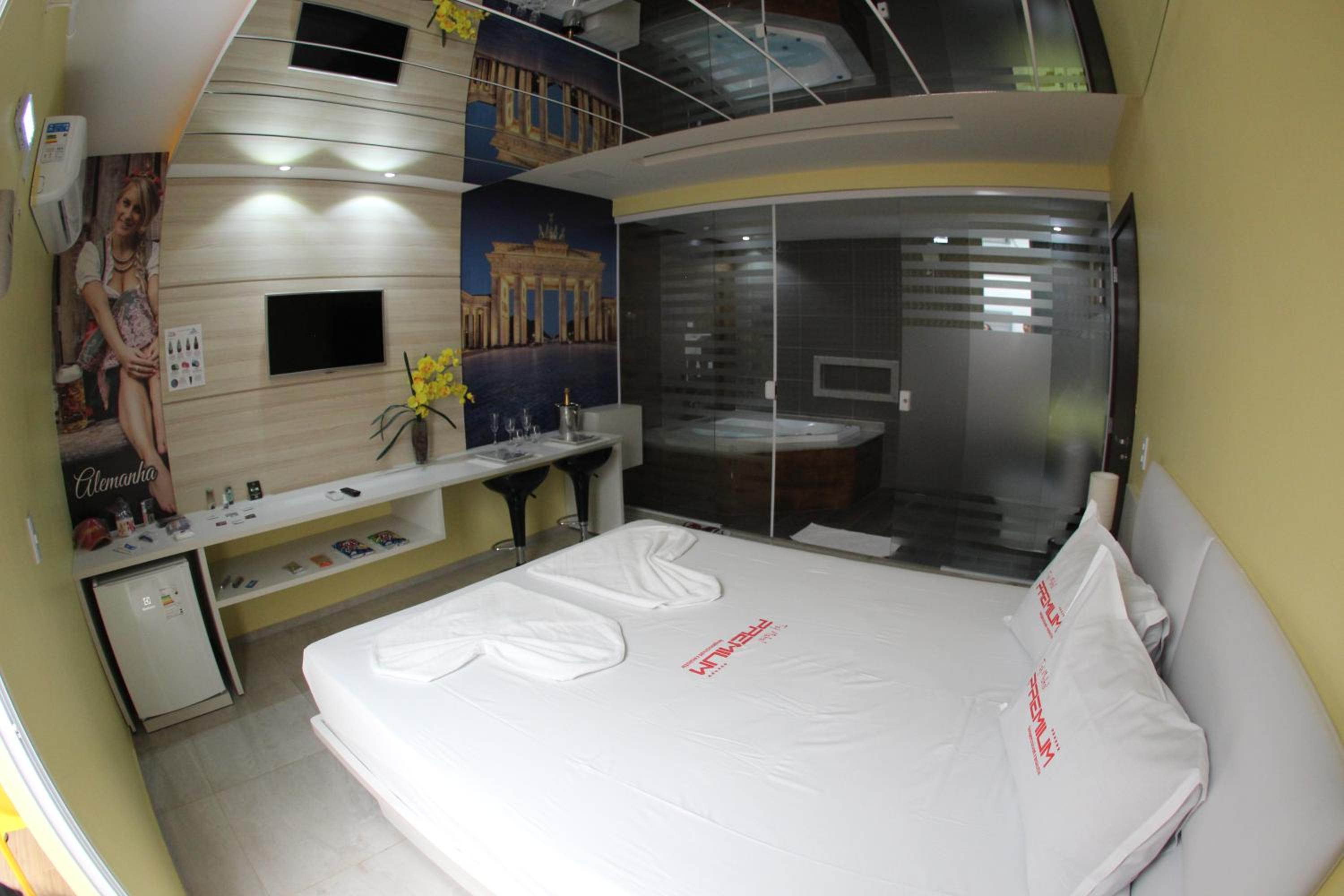 Suite with Spa Bath