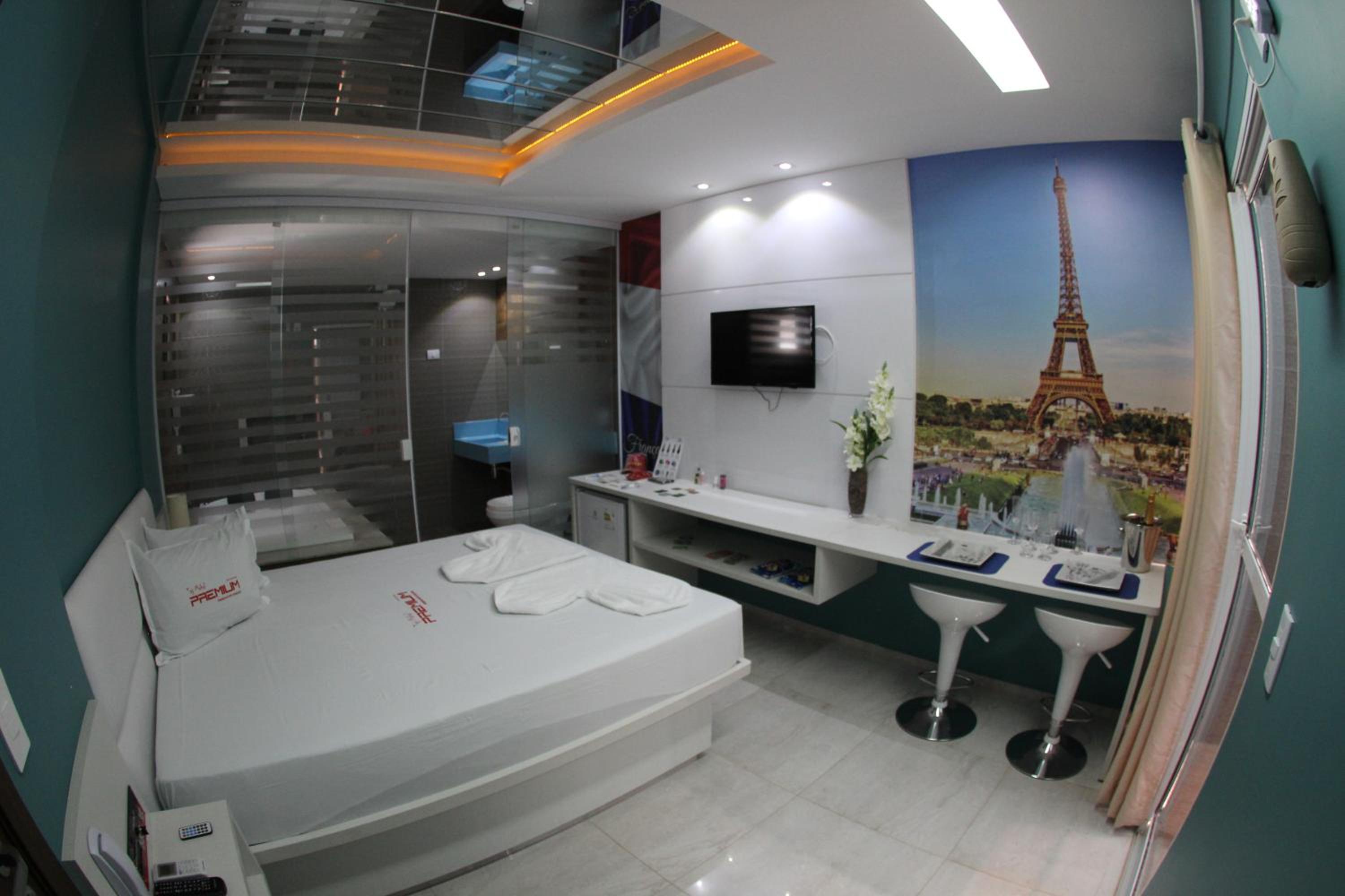 Suite with Spa Bath