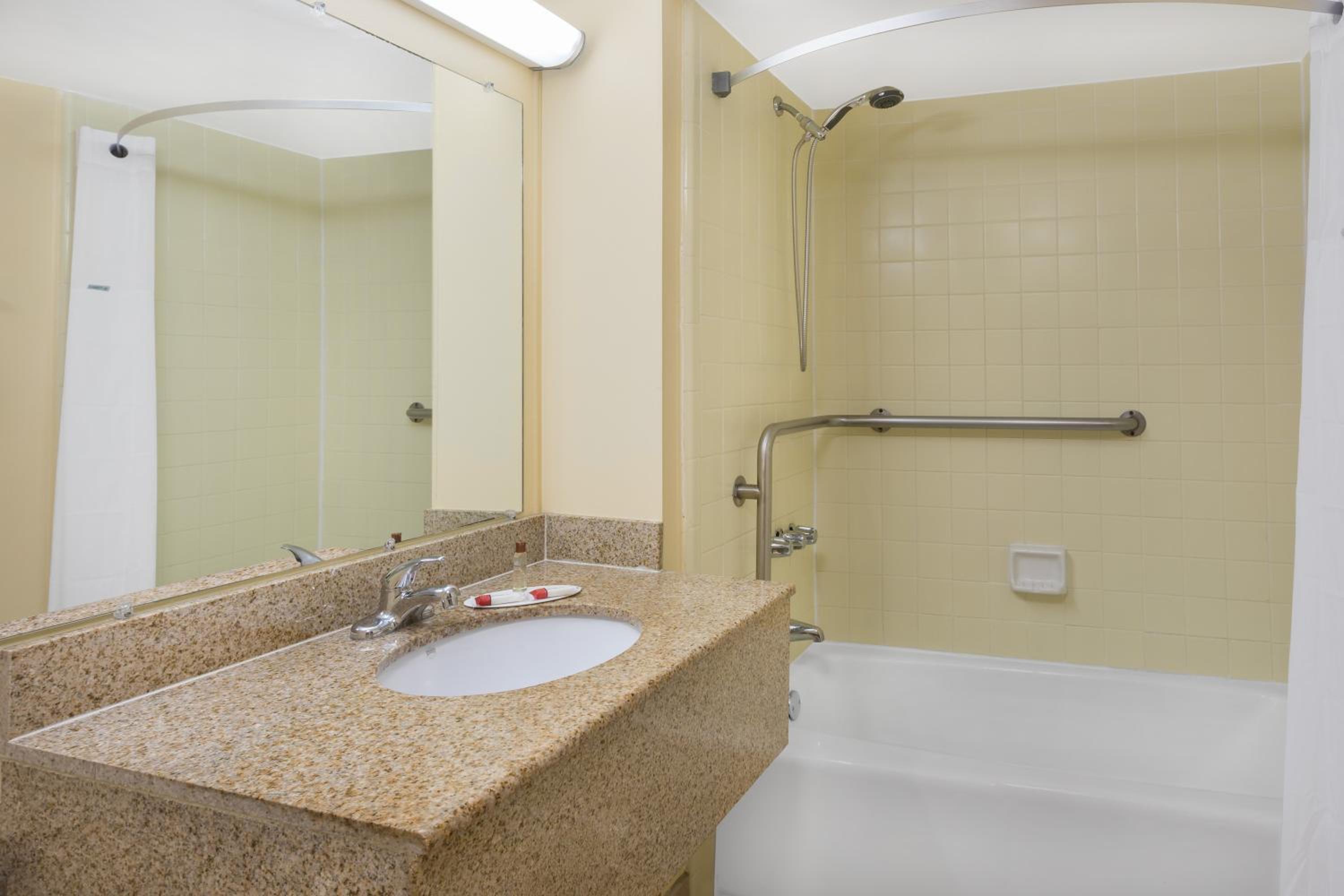 Standard Room With Two Double Beds - Disability Access- Non-Smoking