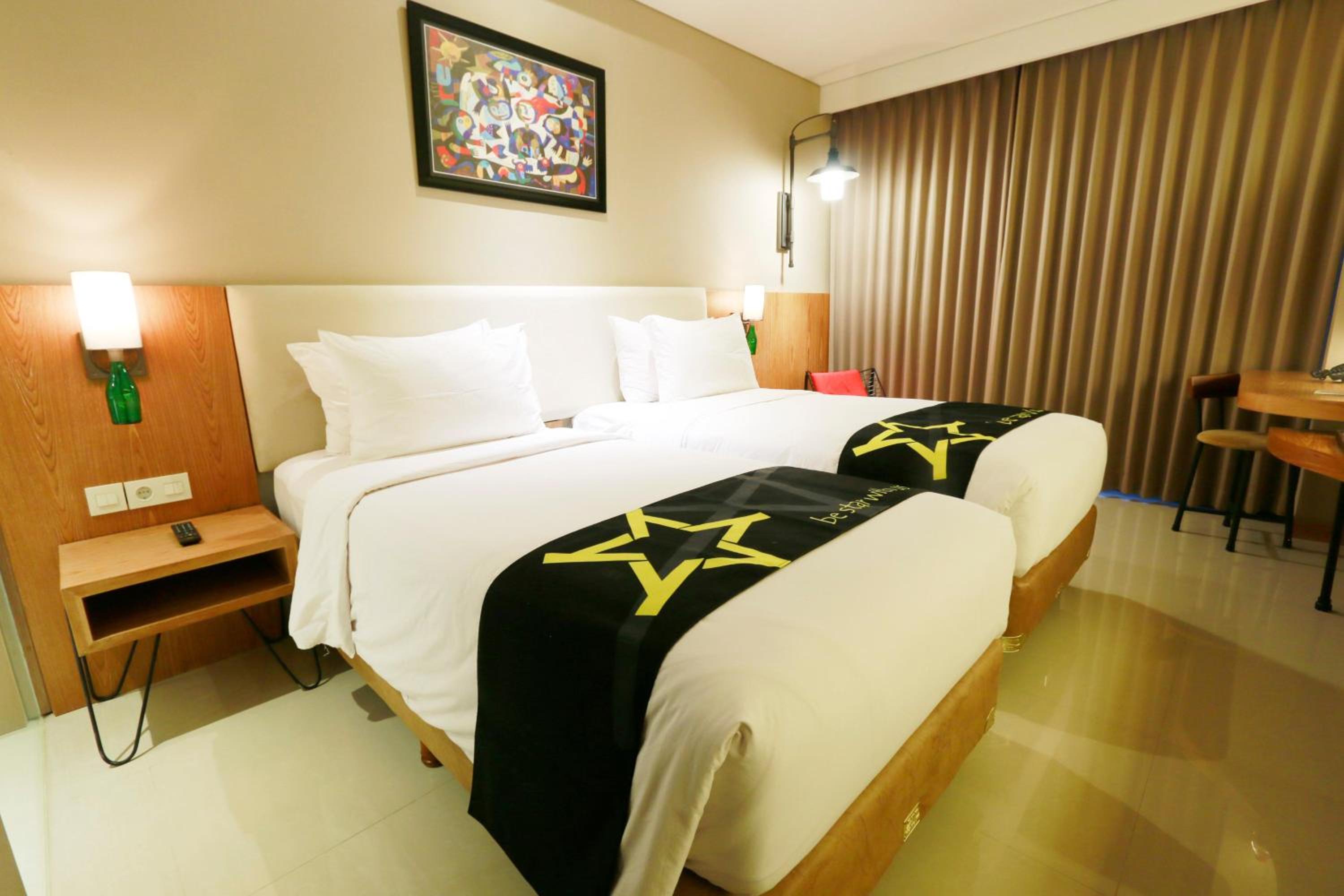 Deluxe Queen Room photo 2