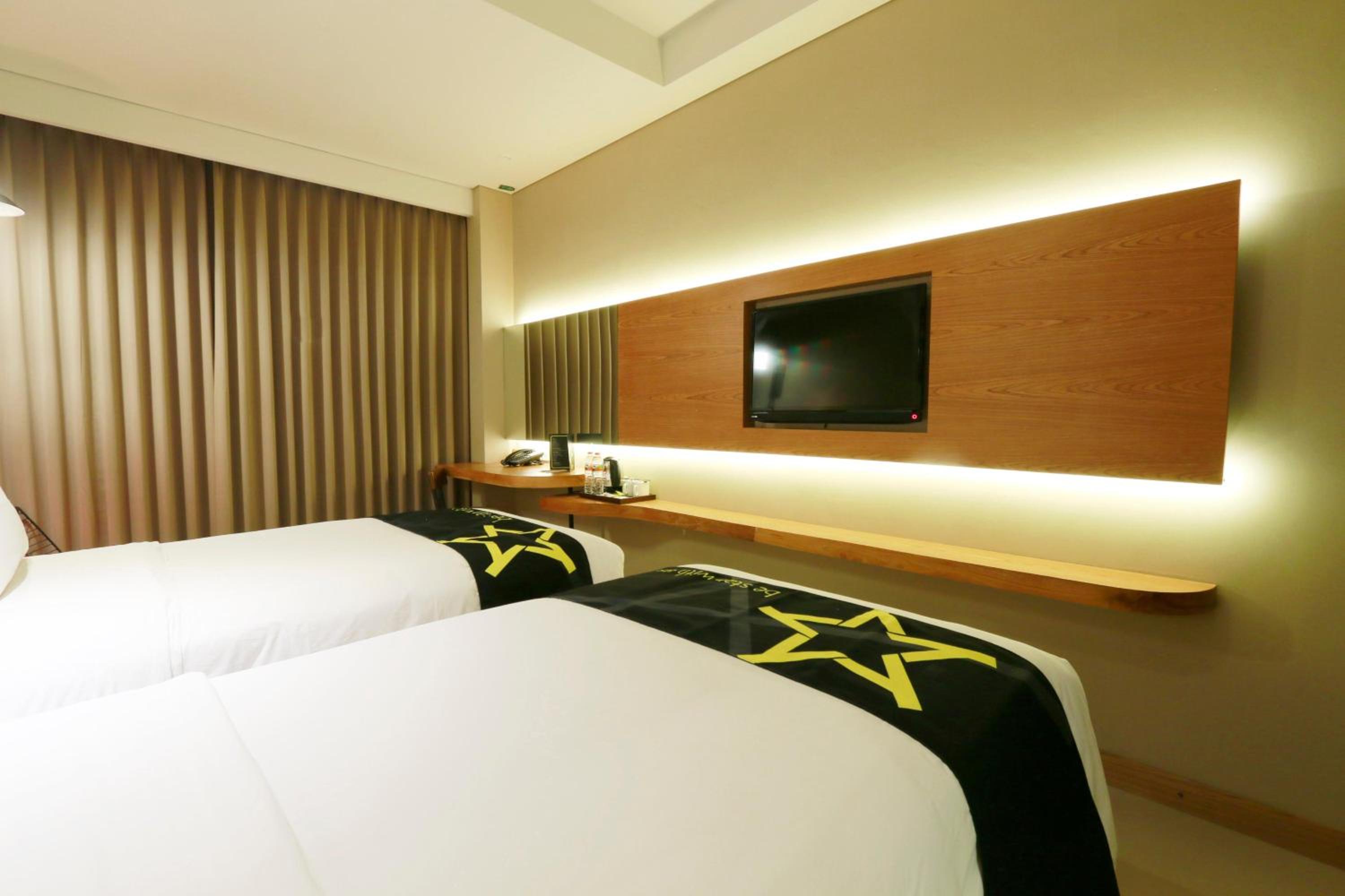 Deluxe Queen Room photo 3