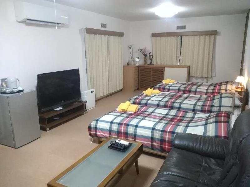 Triple Room - Photo 2