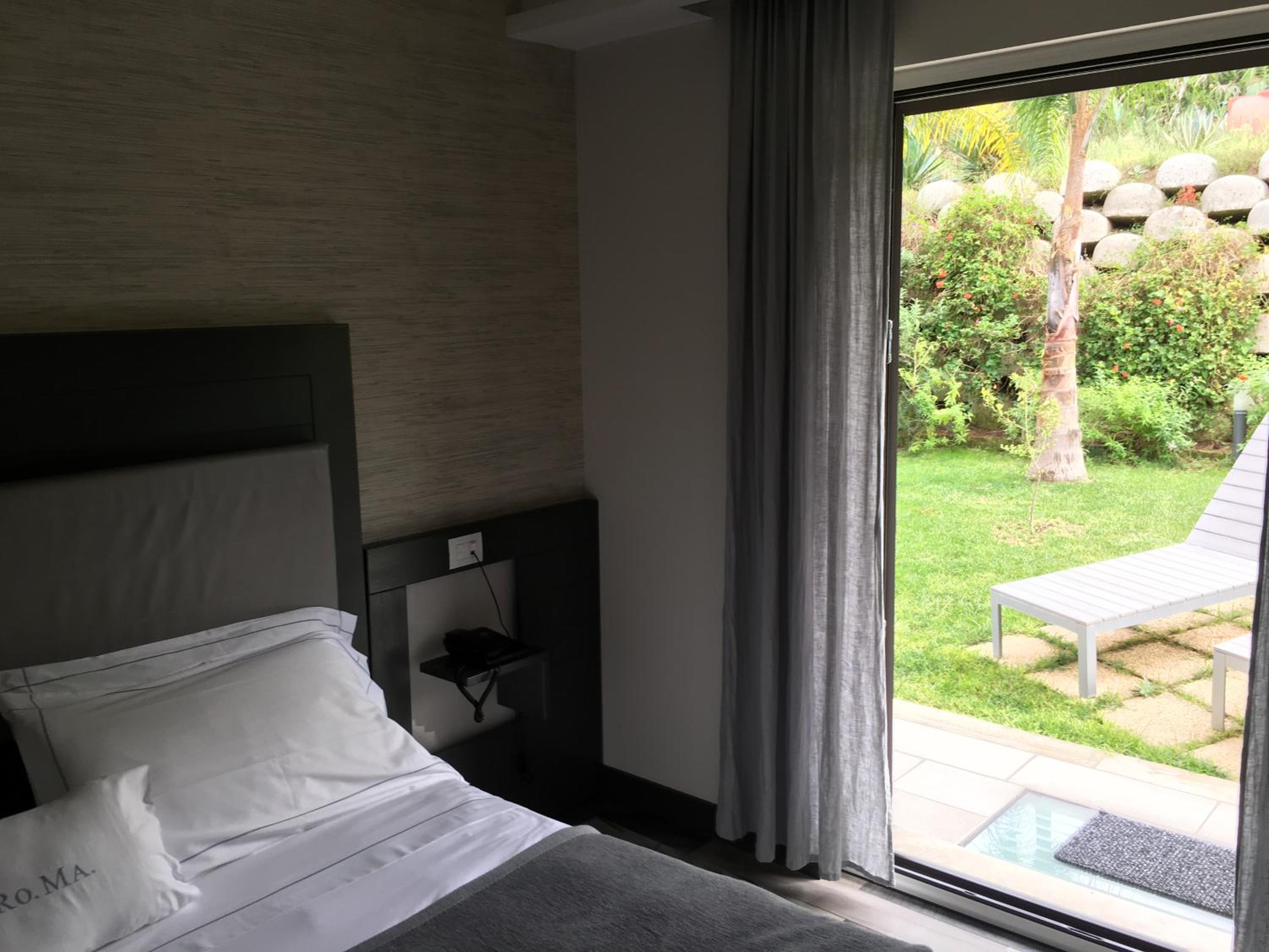 Double or Twin Room with Private Garden photo 3