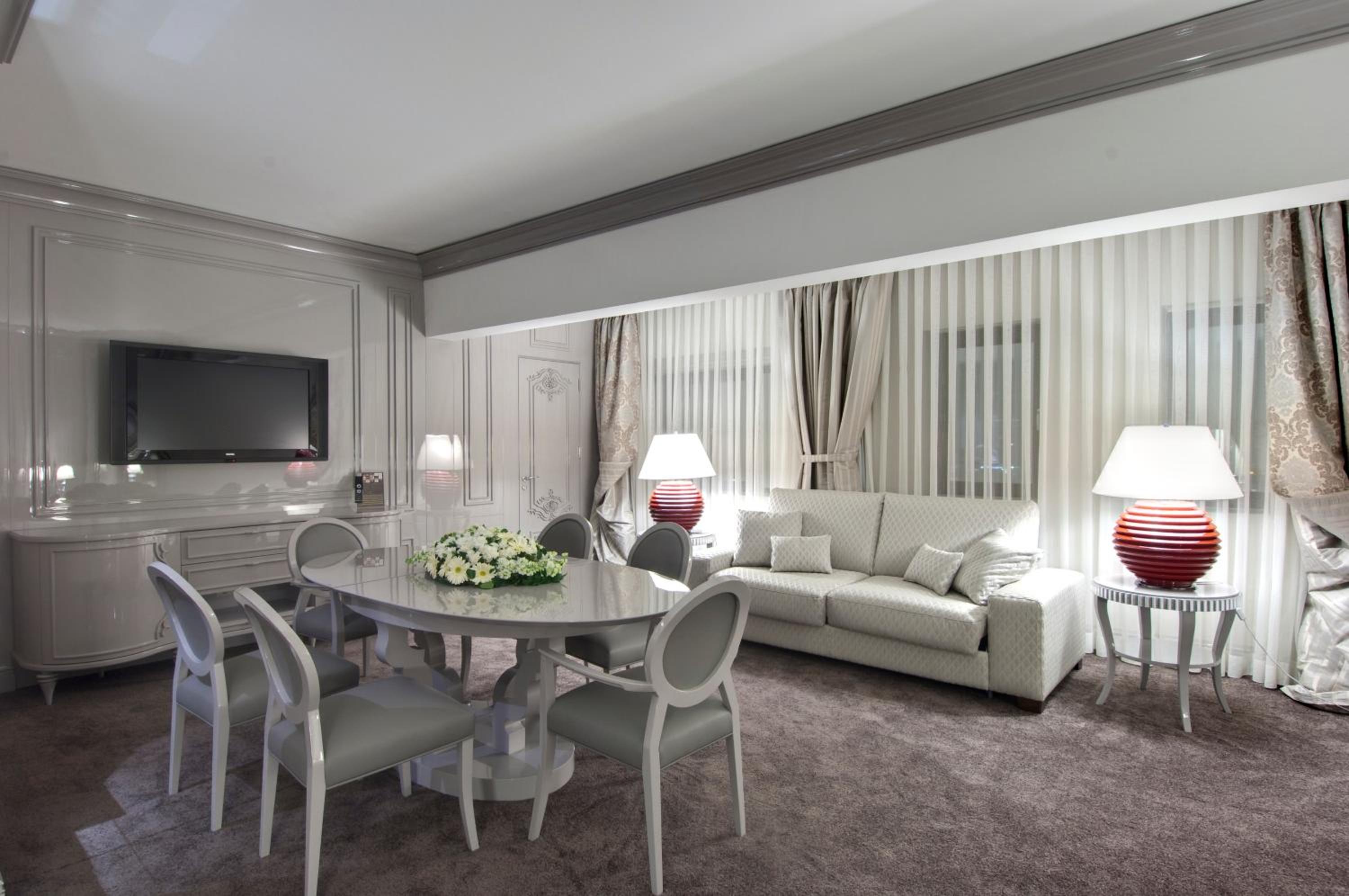 Presidential Suite
