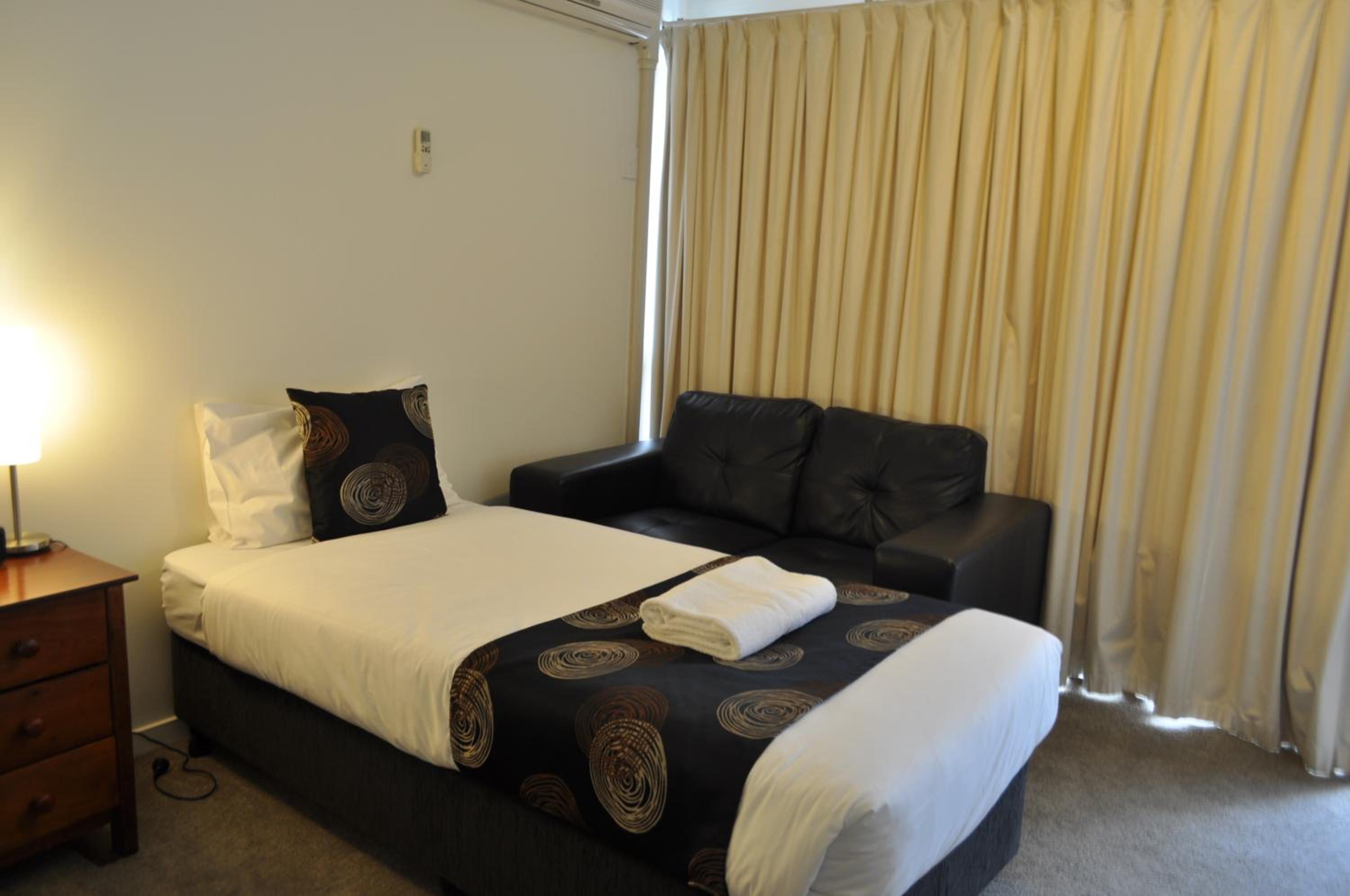 Standard Twin Room photo 3