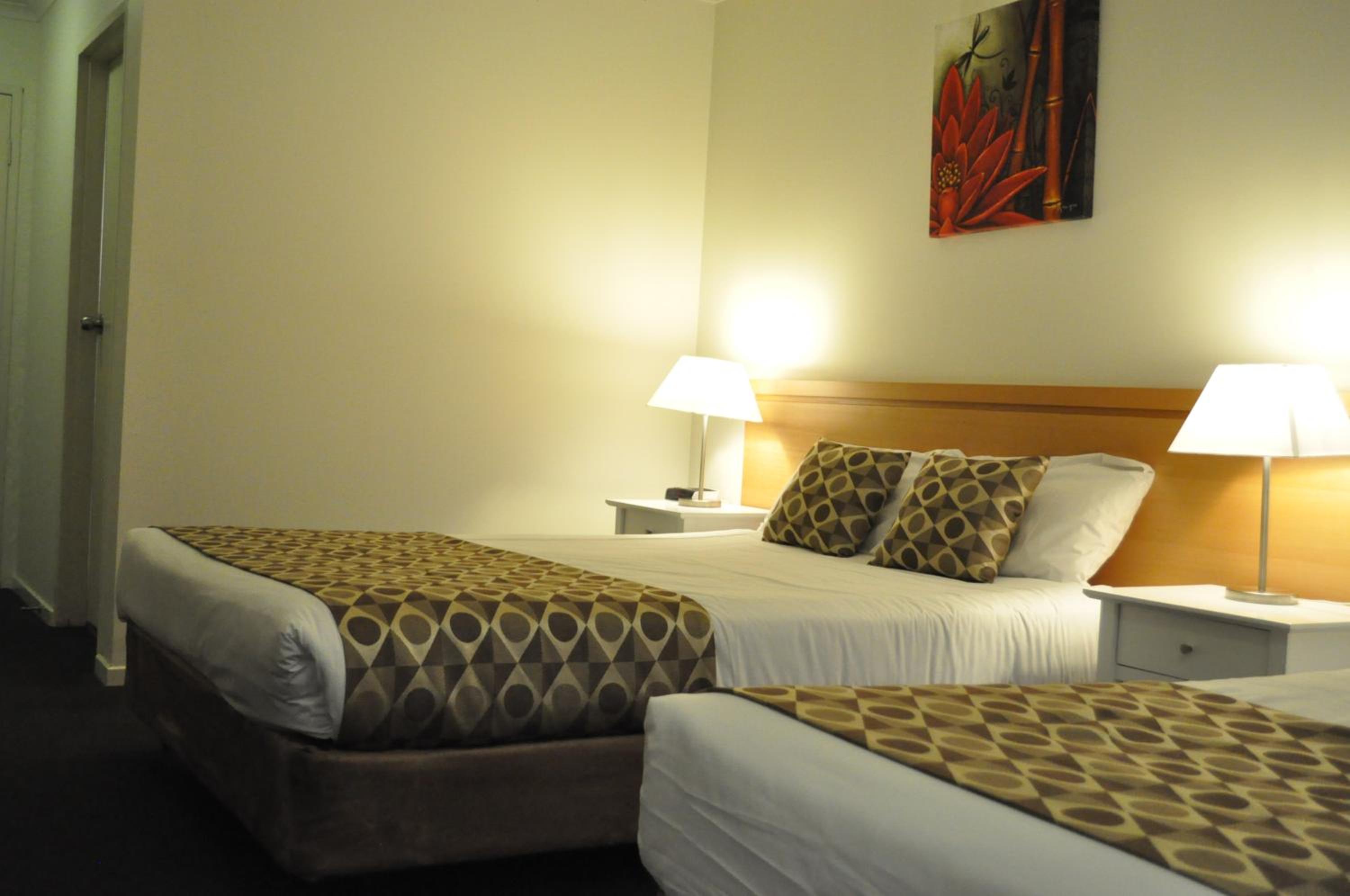 Deluxe Queen Room photo 3