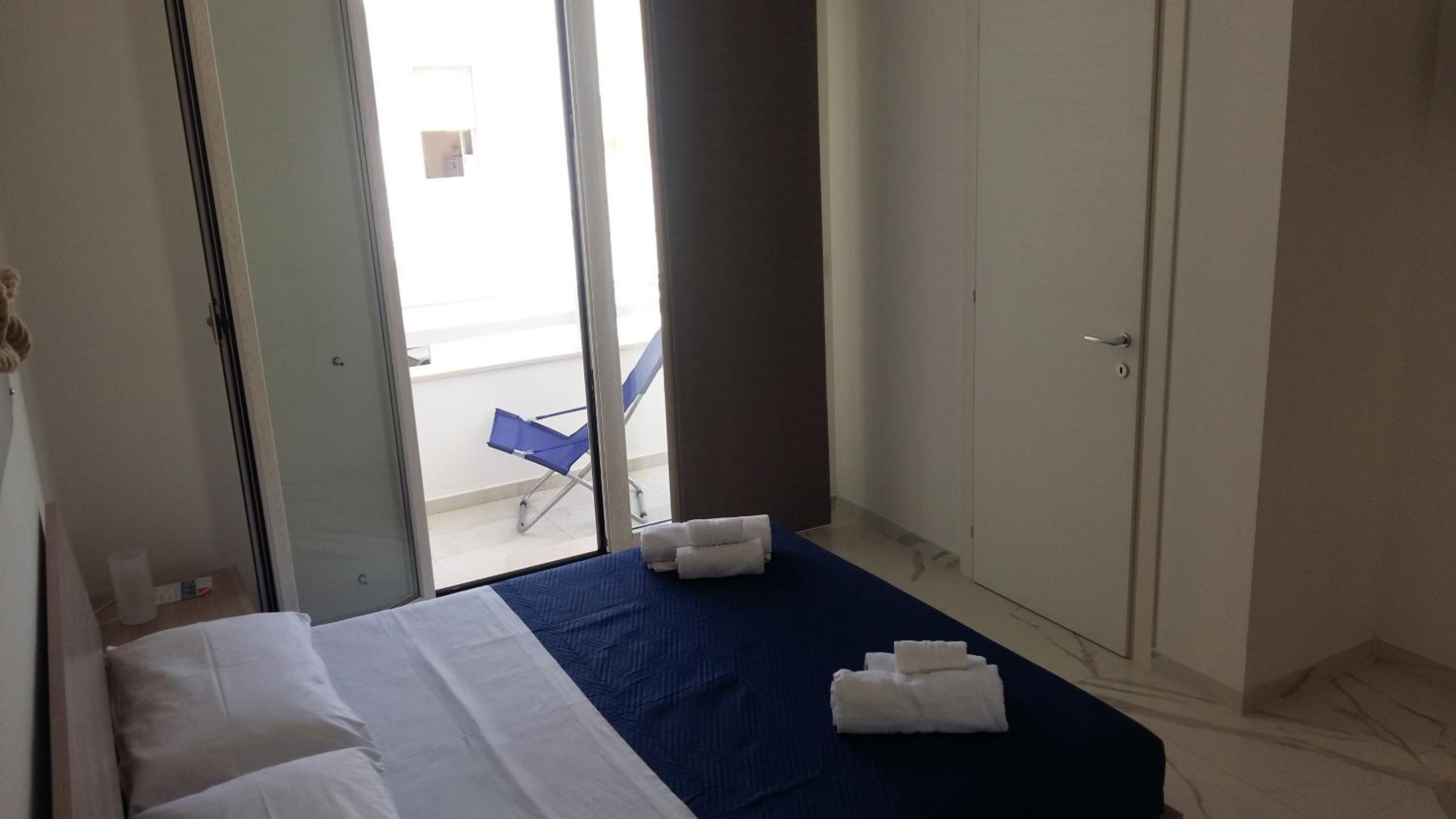 King Room with Balcony photo 2