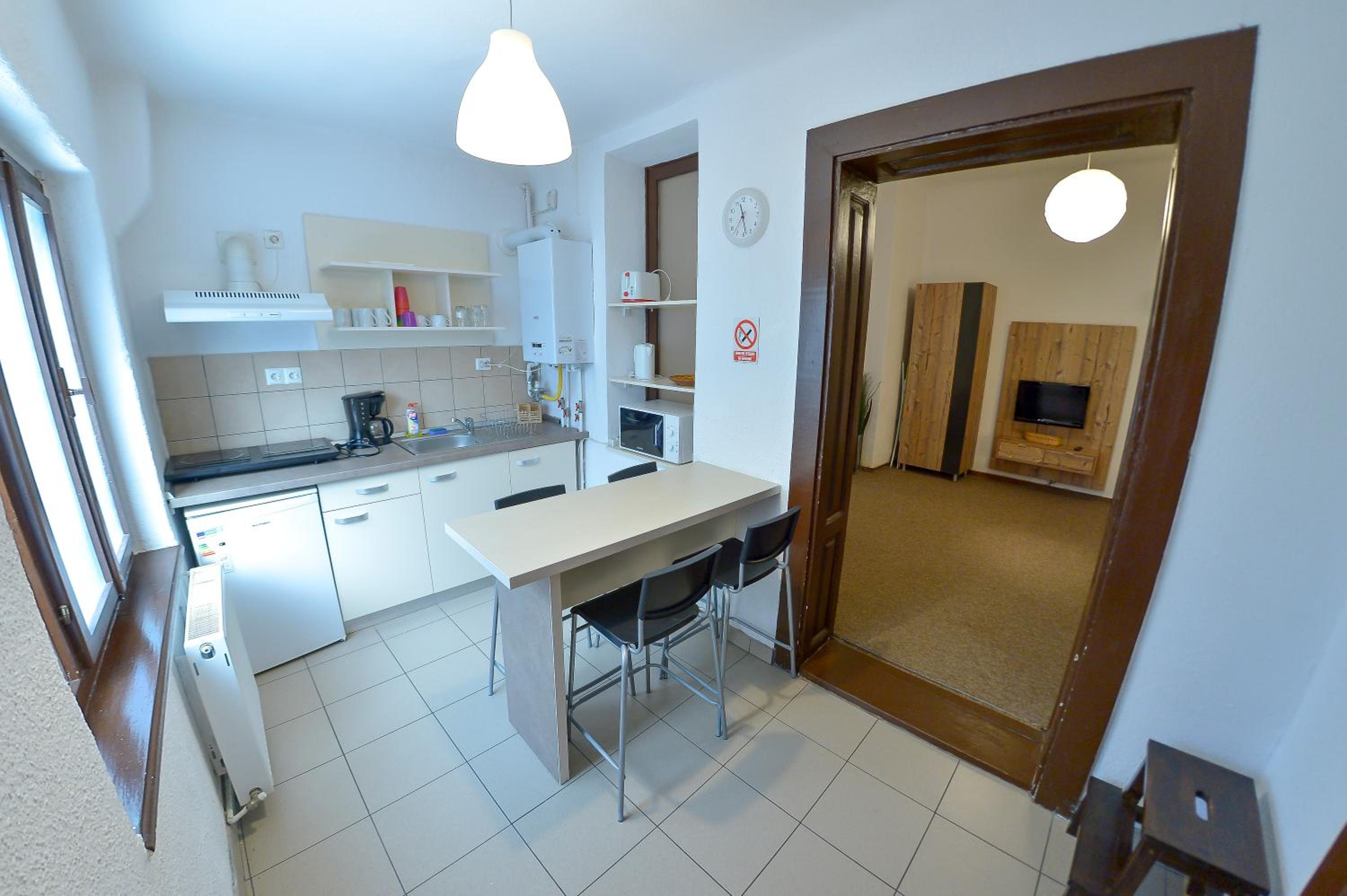 One-Bedroom Apartment - Photo 15