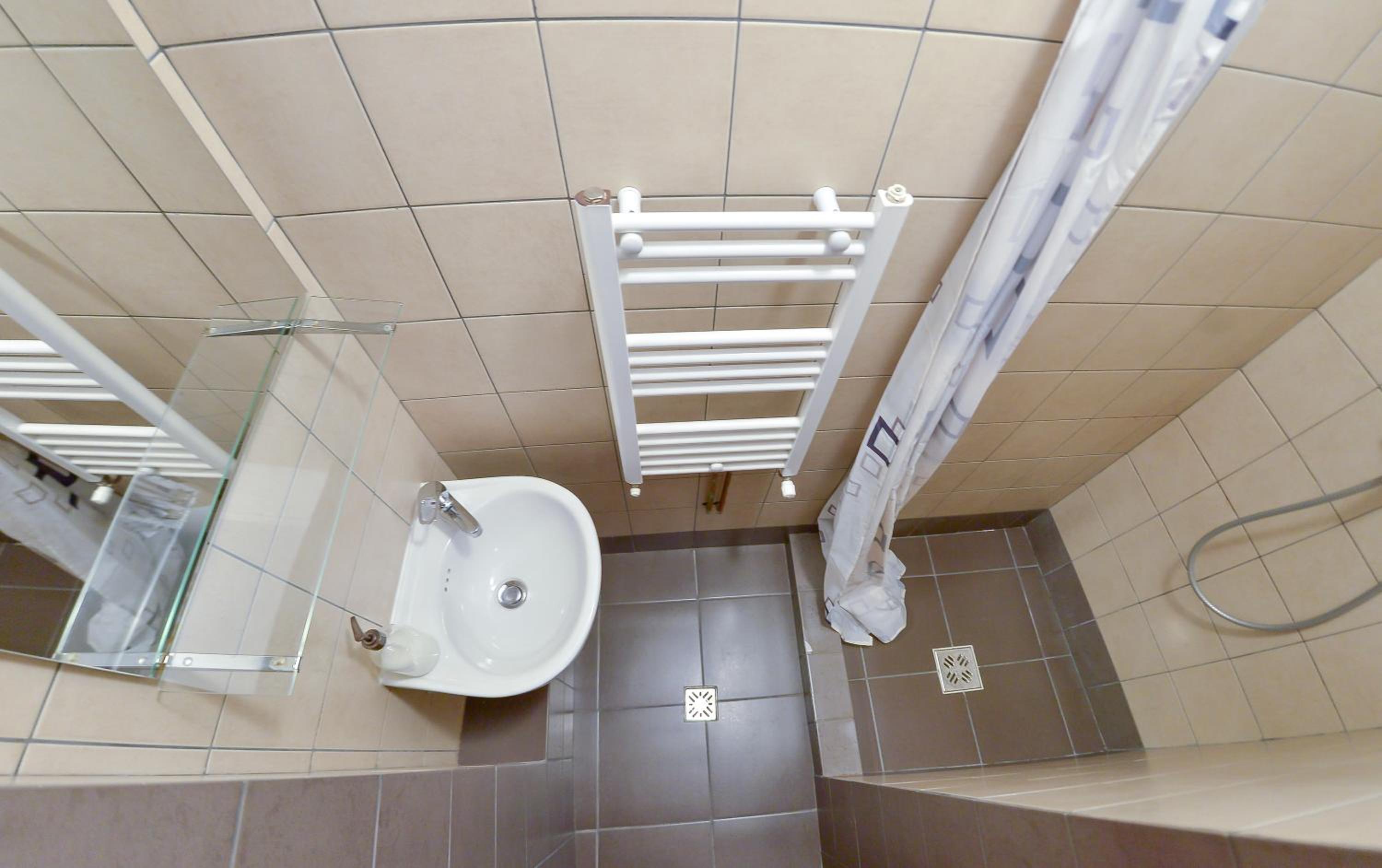 One-Bedroom Apartment - Photo 10