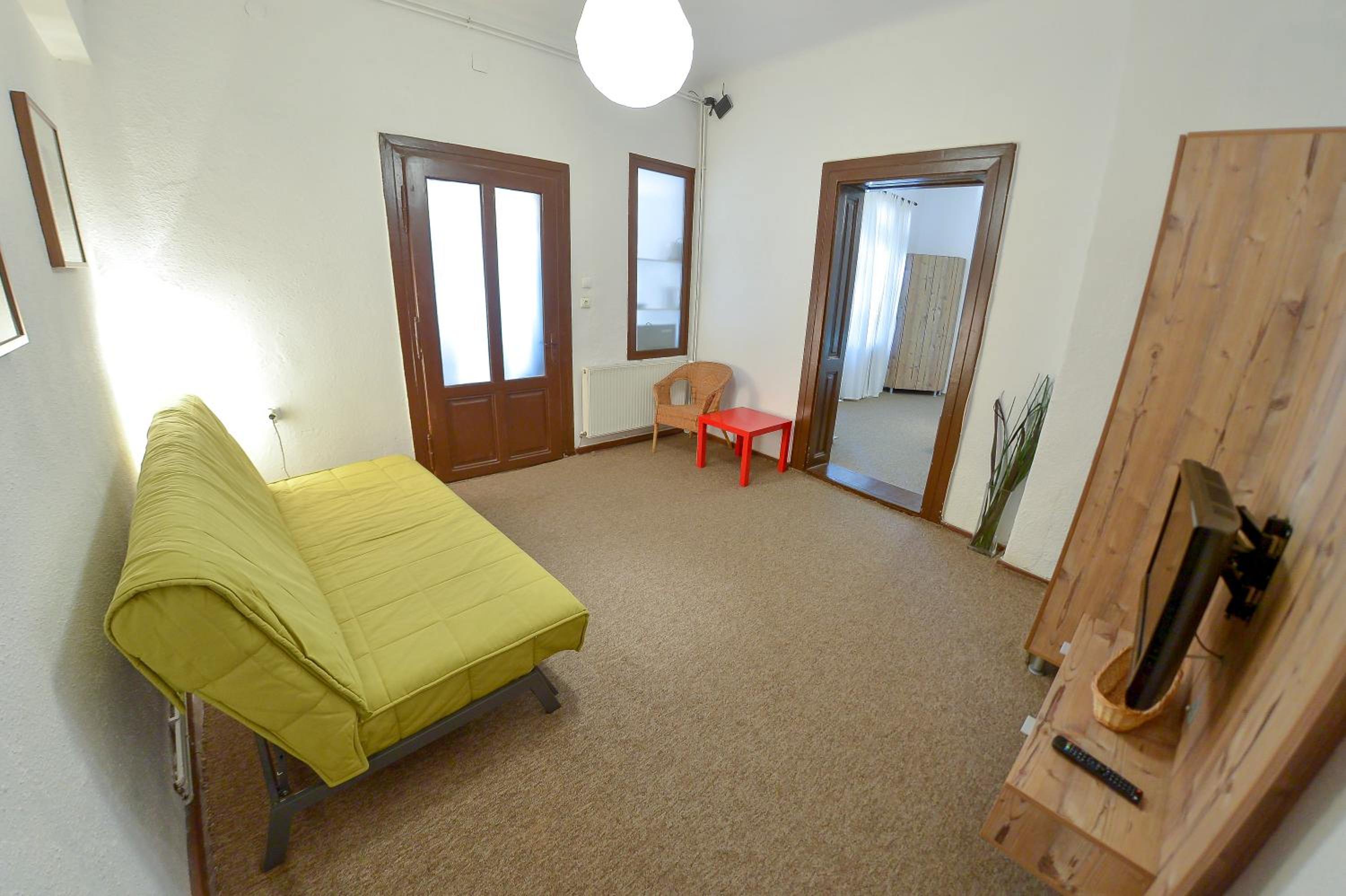 One-Bedroom Apartment - Photo 17