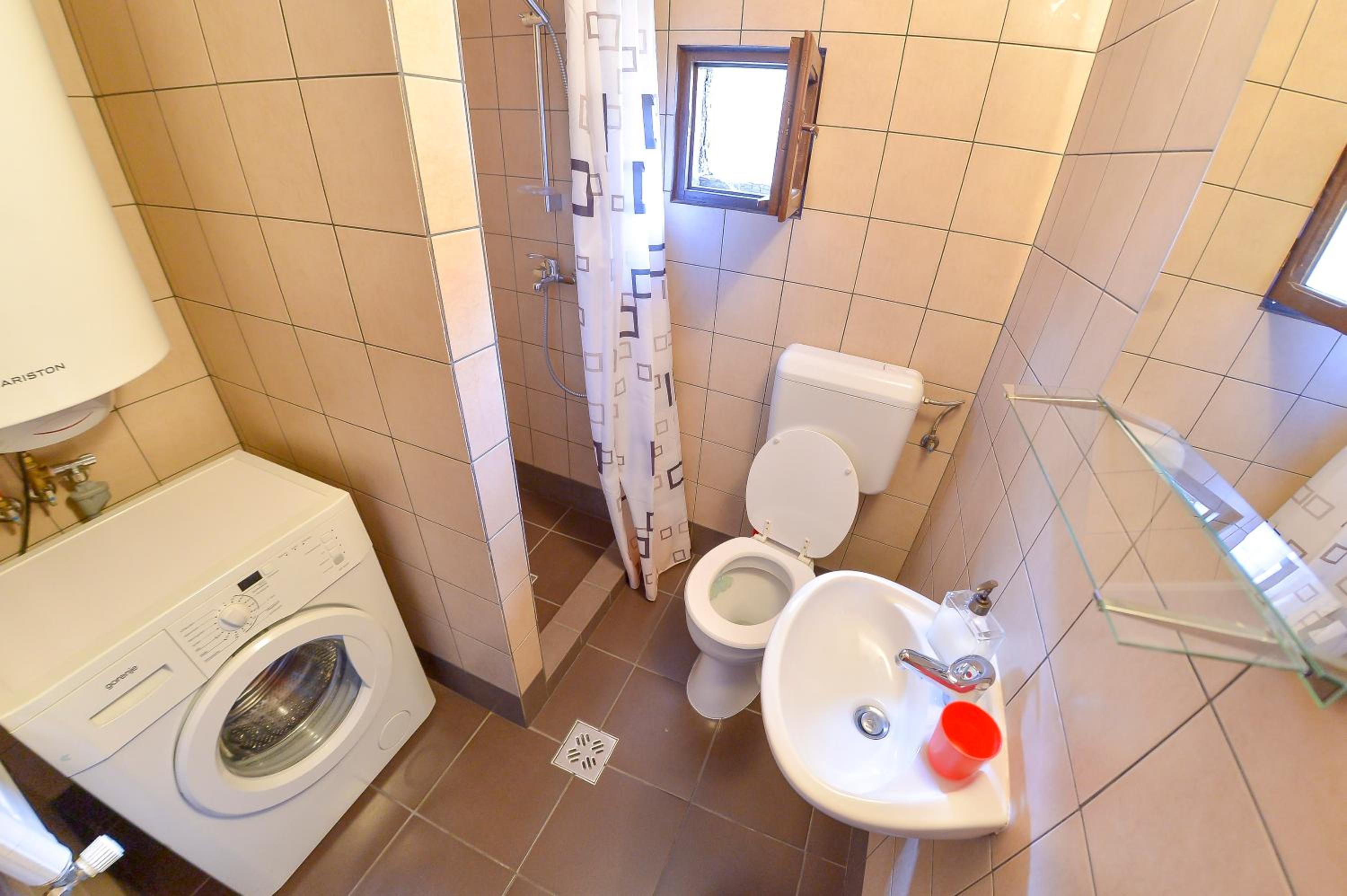One-Bedroom Apartment with Balcony - Photo 14