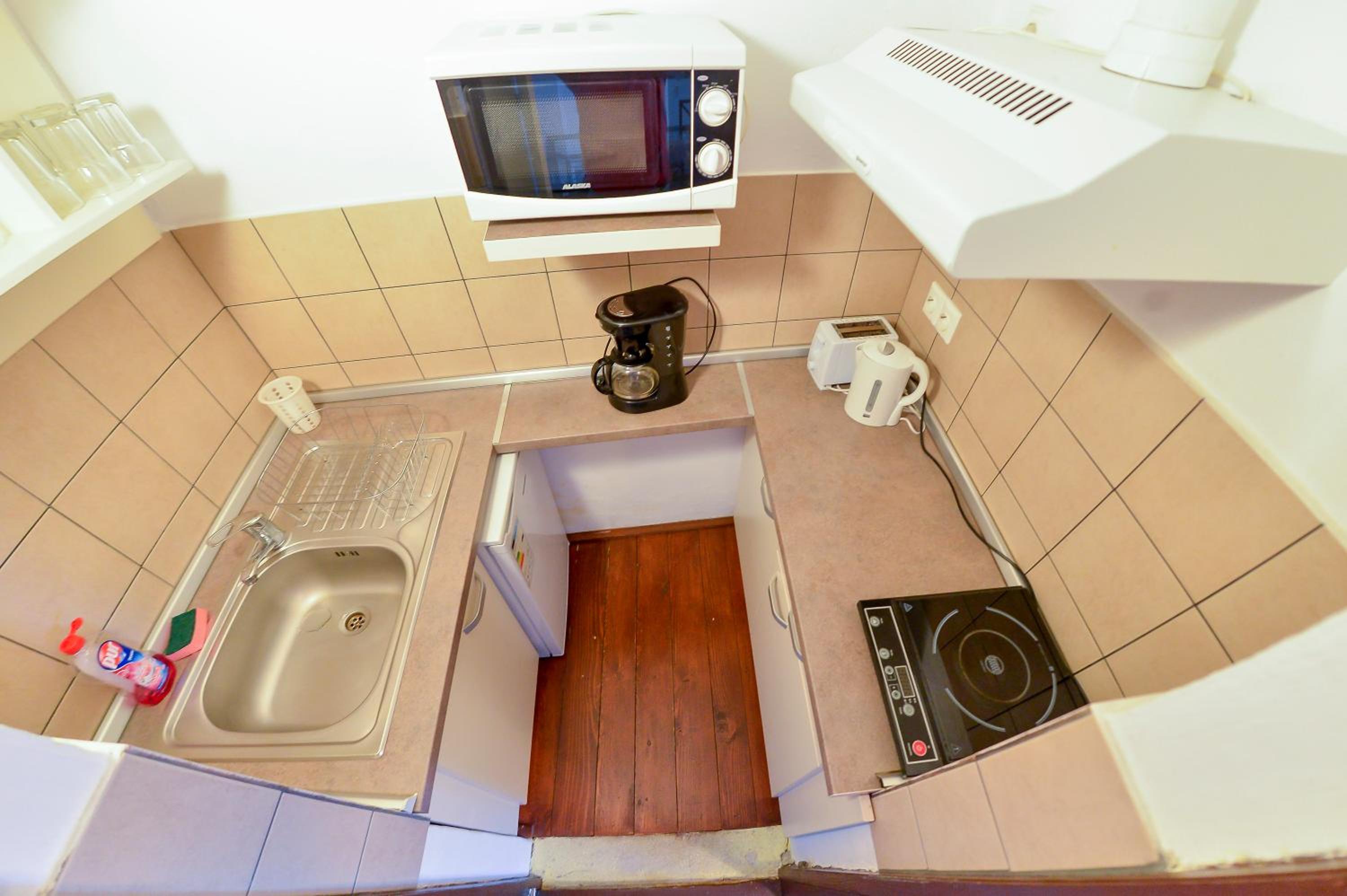 One-Bedroom Apartment with Balcony - Photo 13