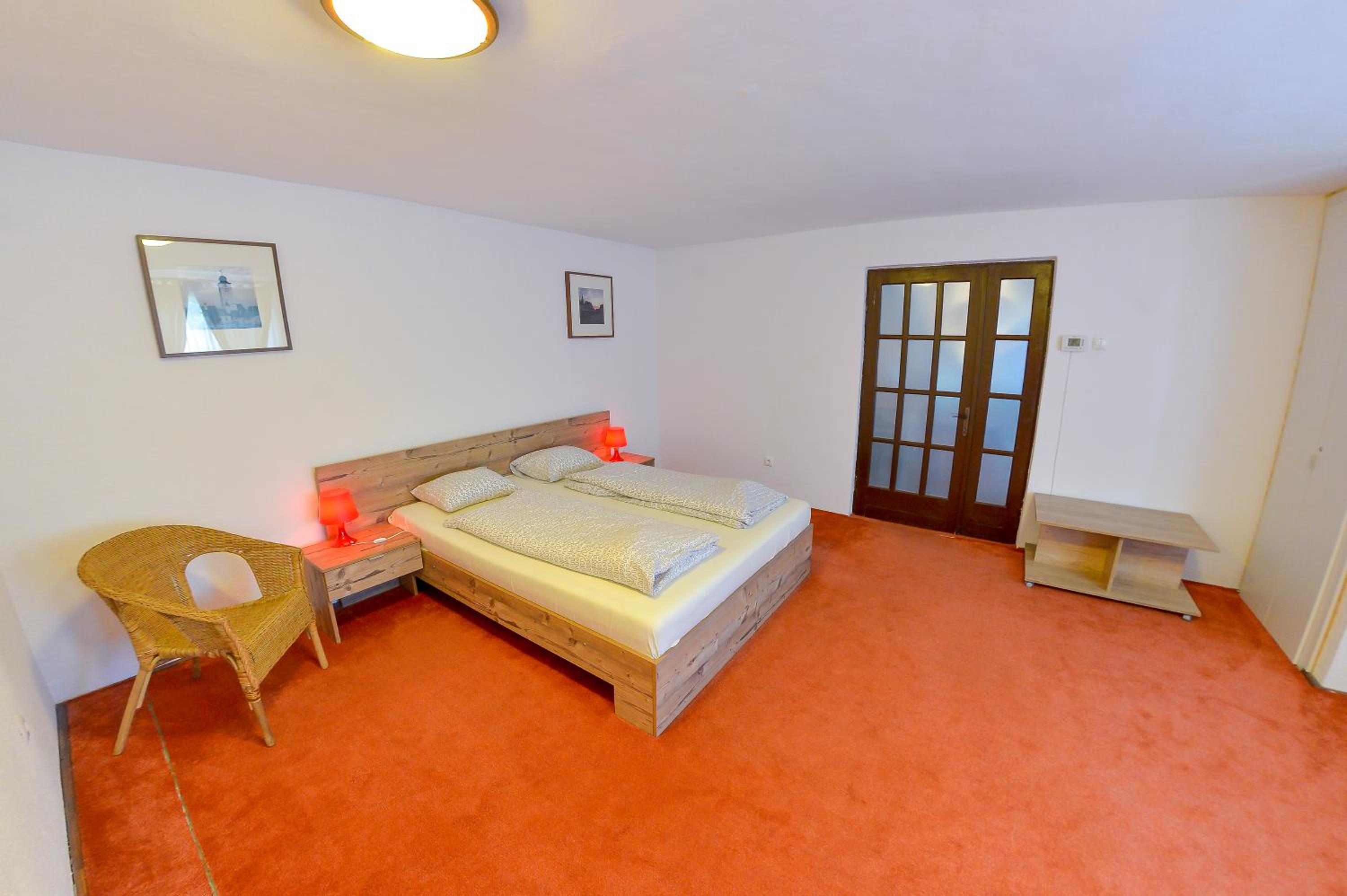 One-Bedroom Apartment with Balcony - Photo 9