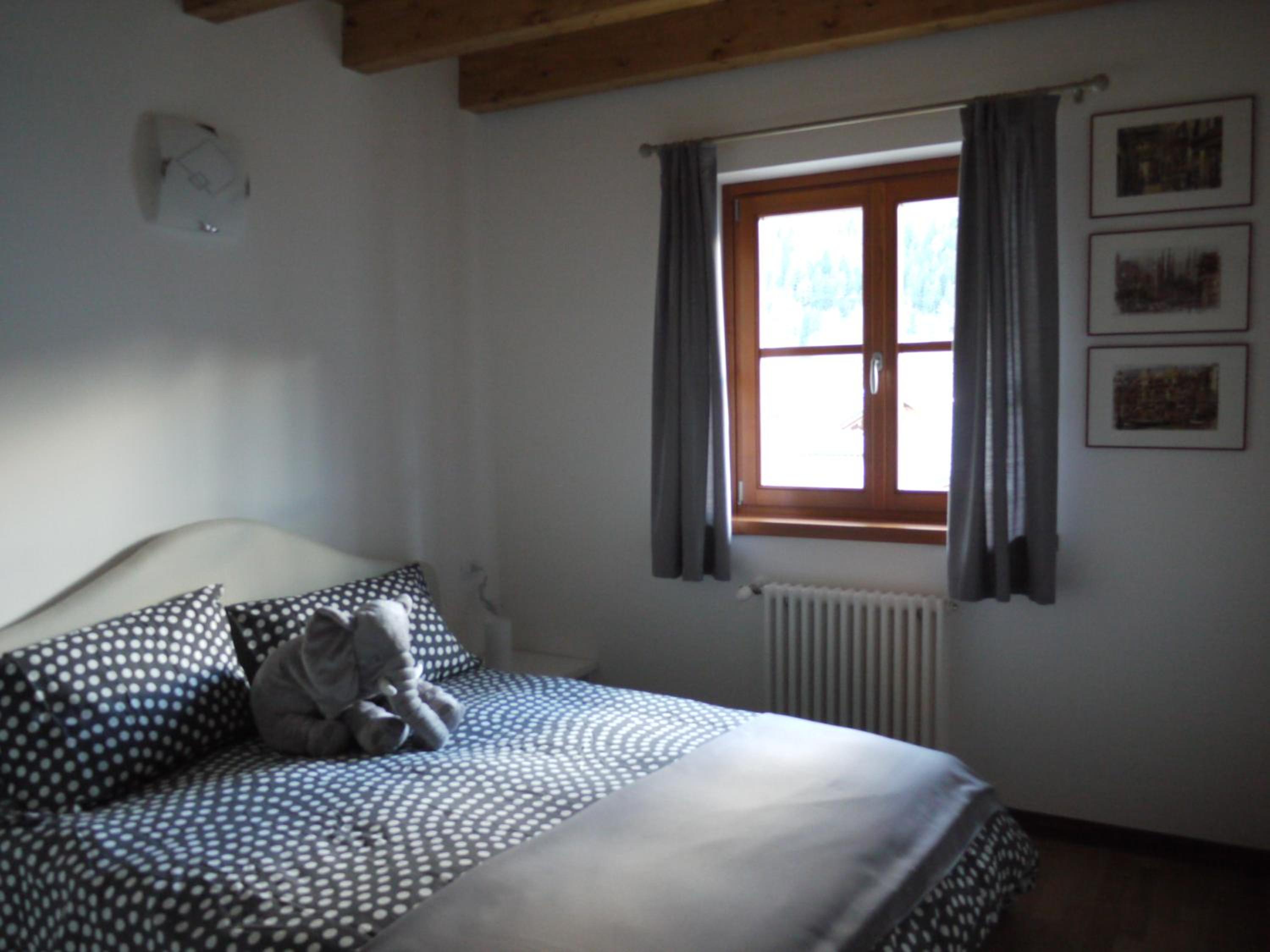 Apartment with Balcony photo 3