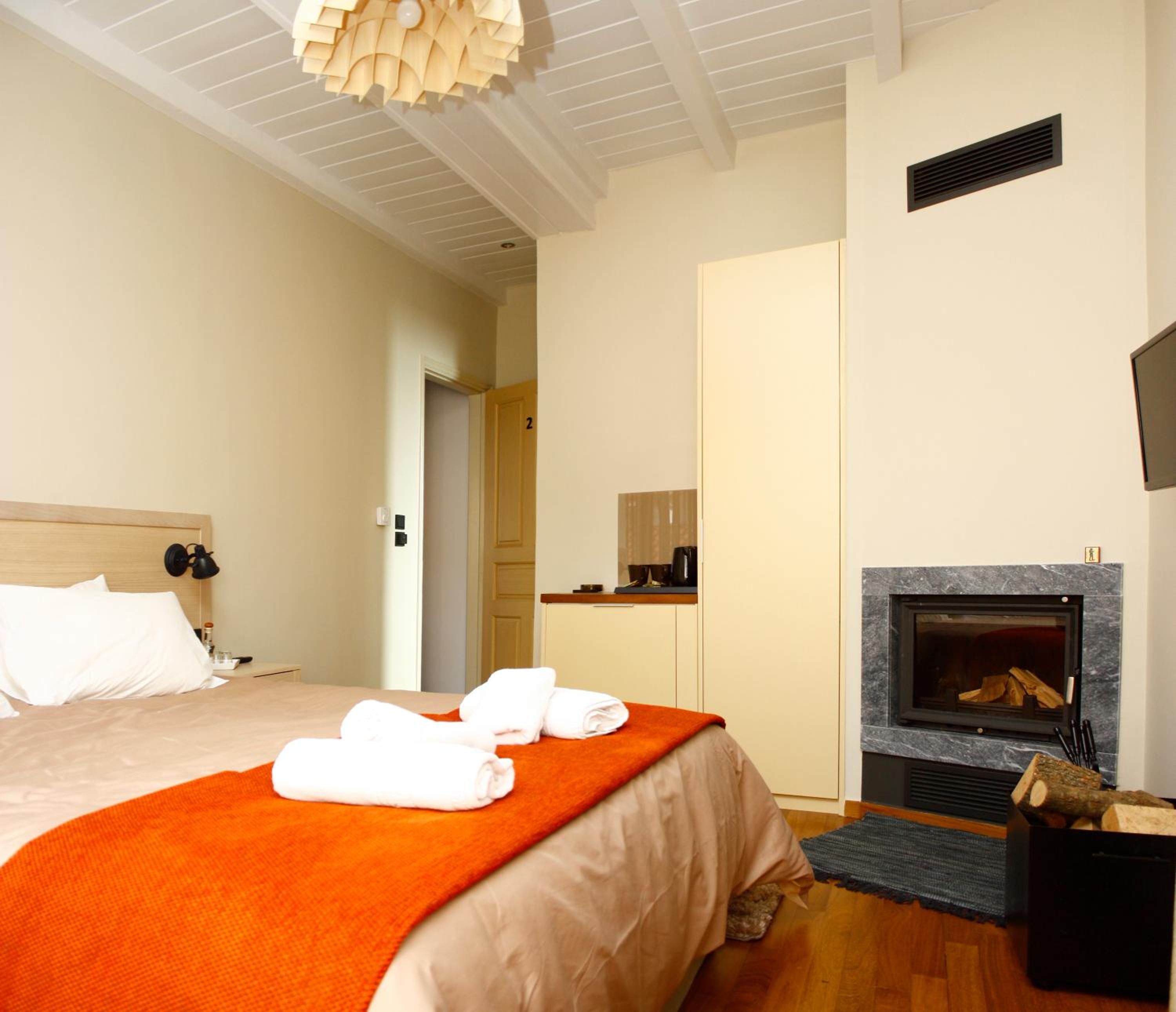 Double Room - Photo 2