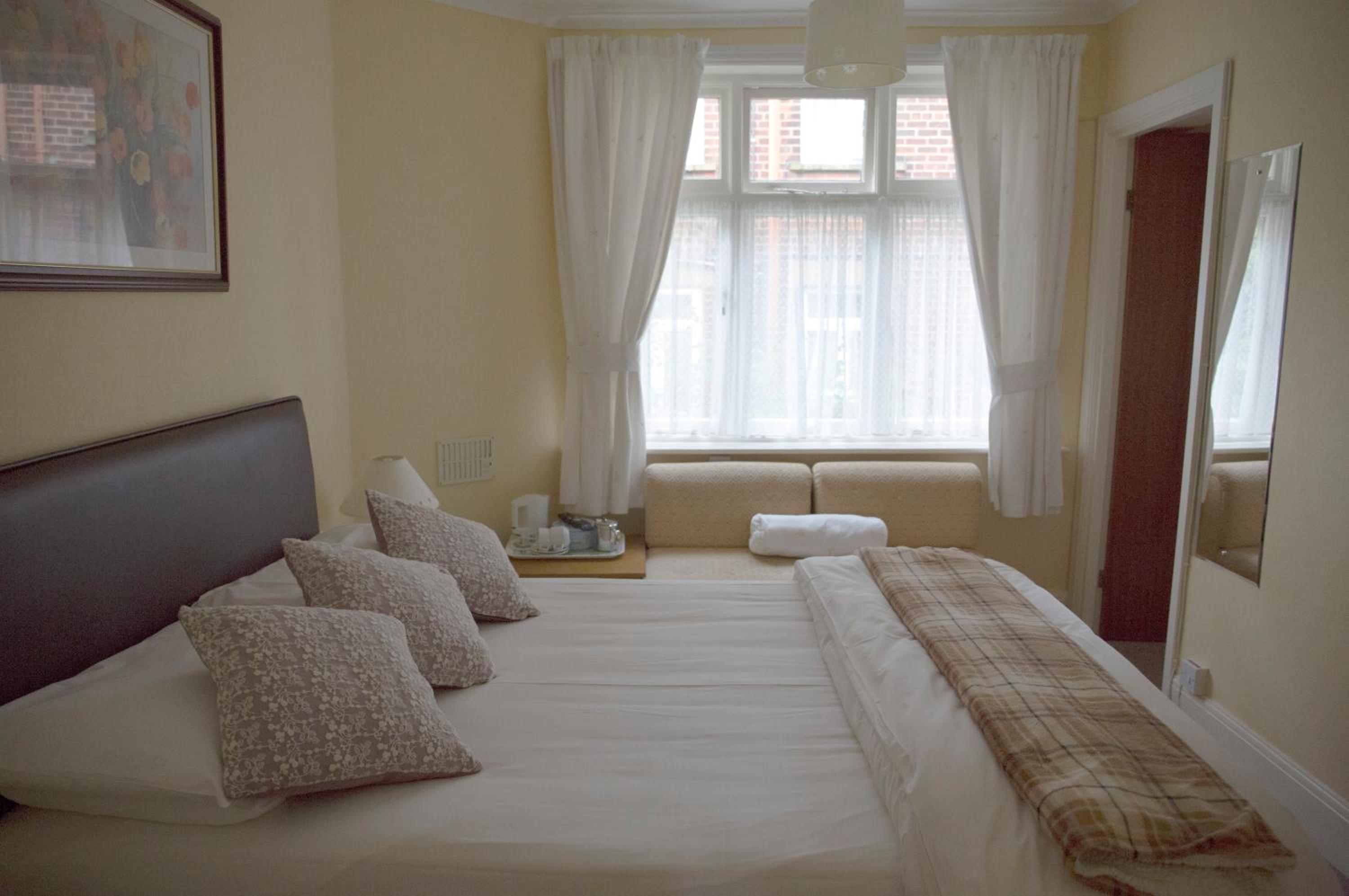 Small Double Room photo 3