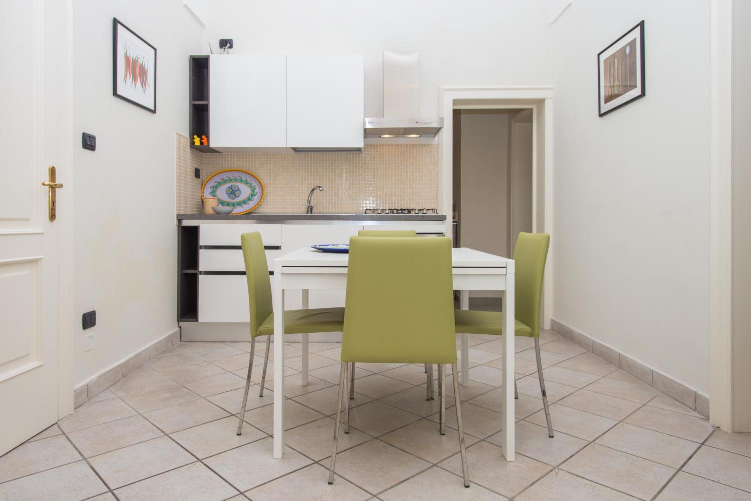 Two-Bedroom Apartment - Photo 24