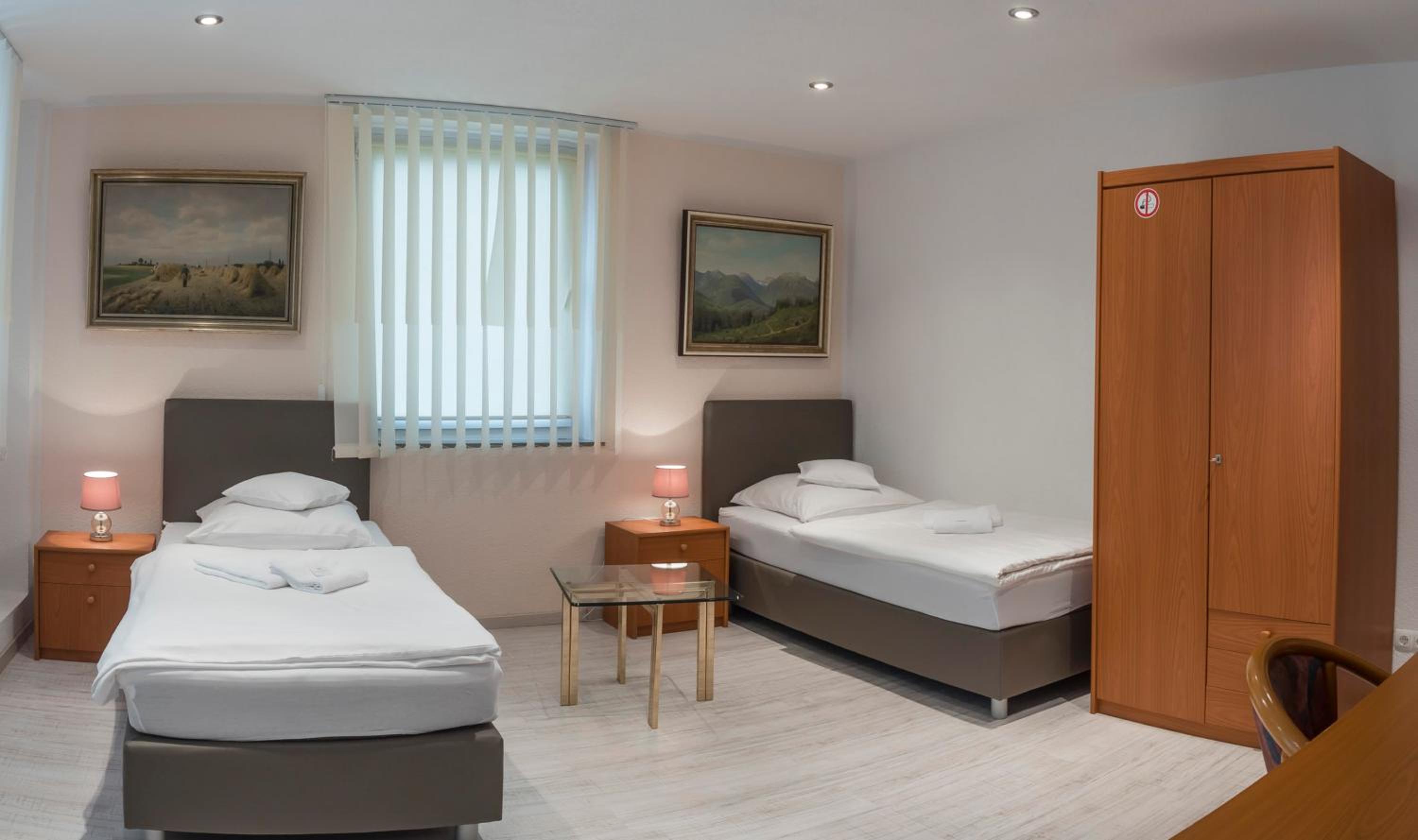 Budget Double Room photo 2