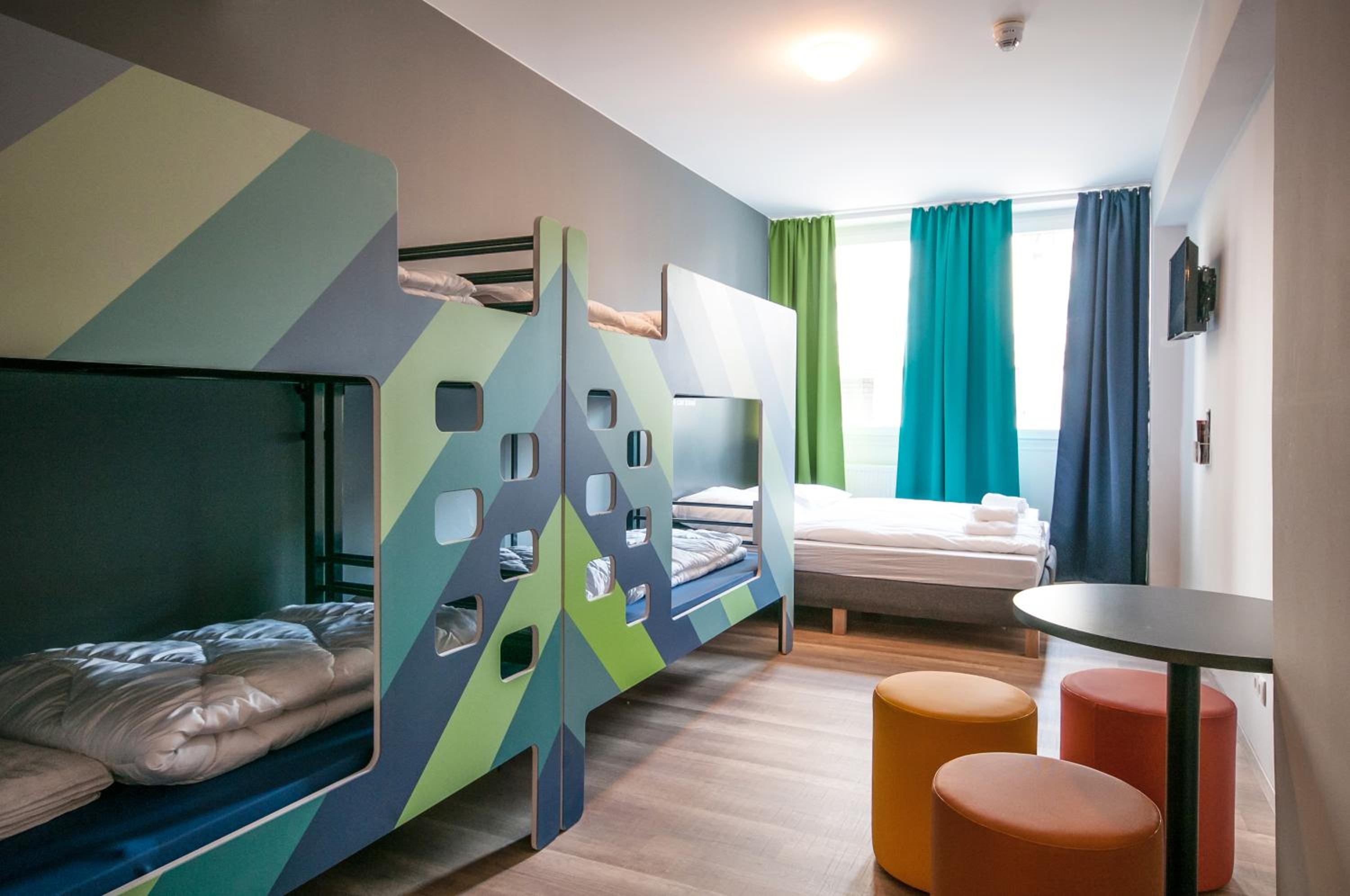 Bed in 6-Bed Dormitory Room photo 1