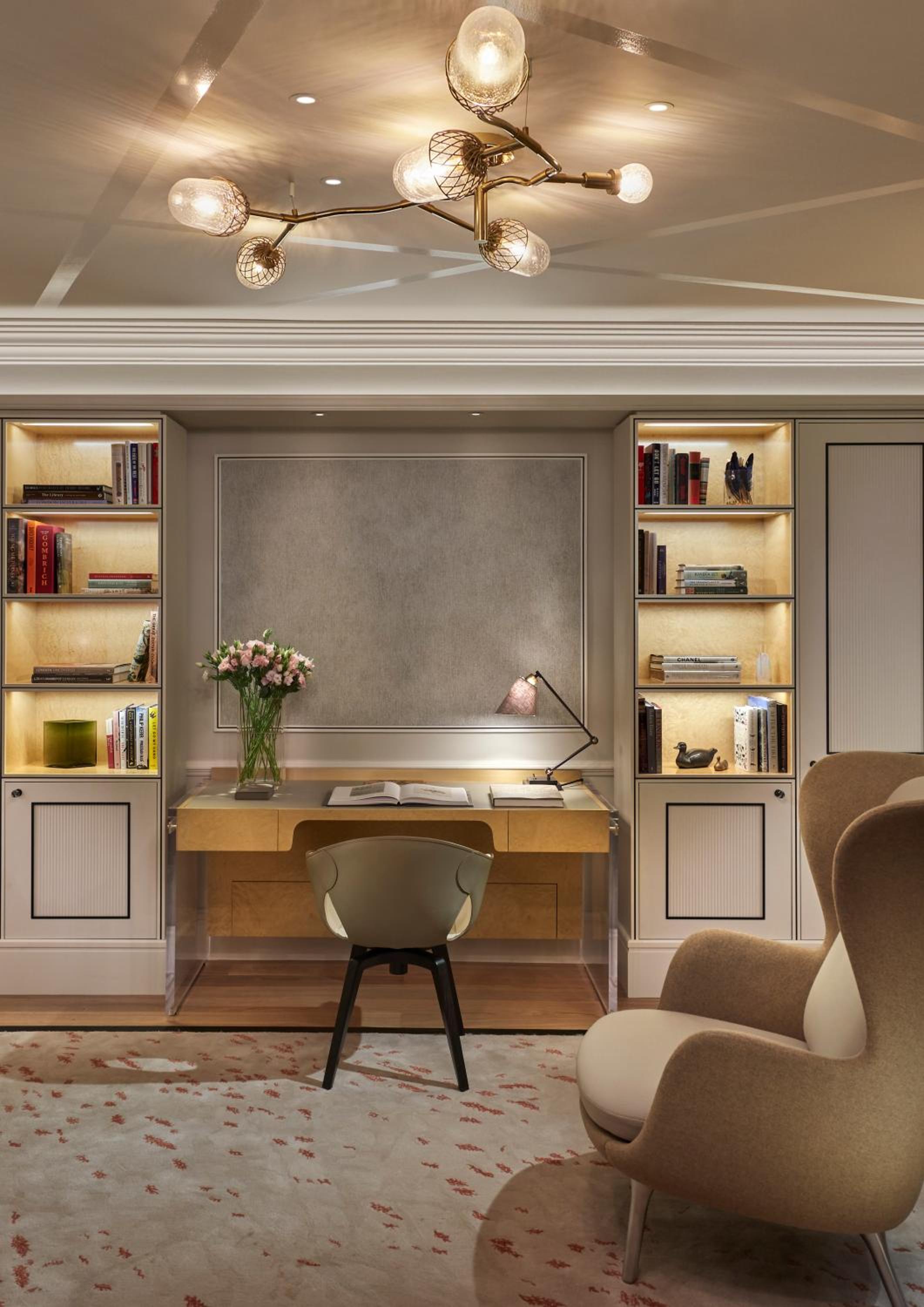 Mandarin Junior Suite King photo 2