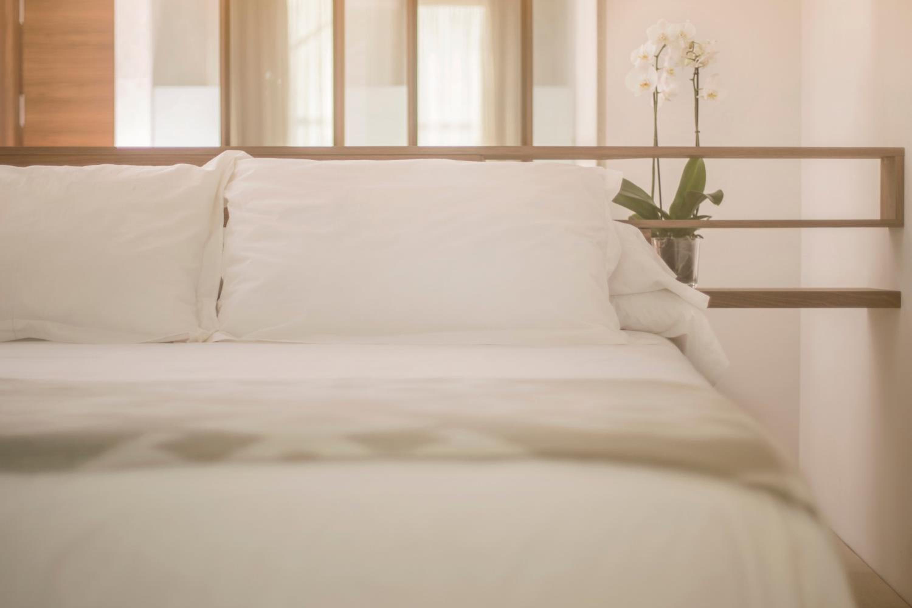 Standard Double Room with Parking and Spa Access thumbnail 6