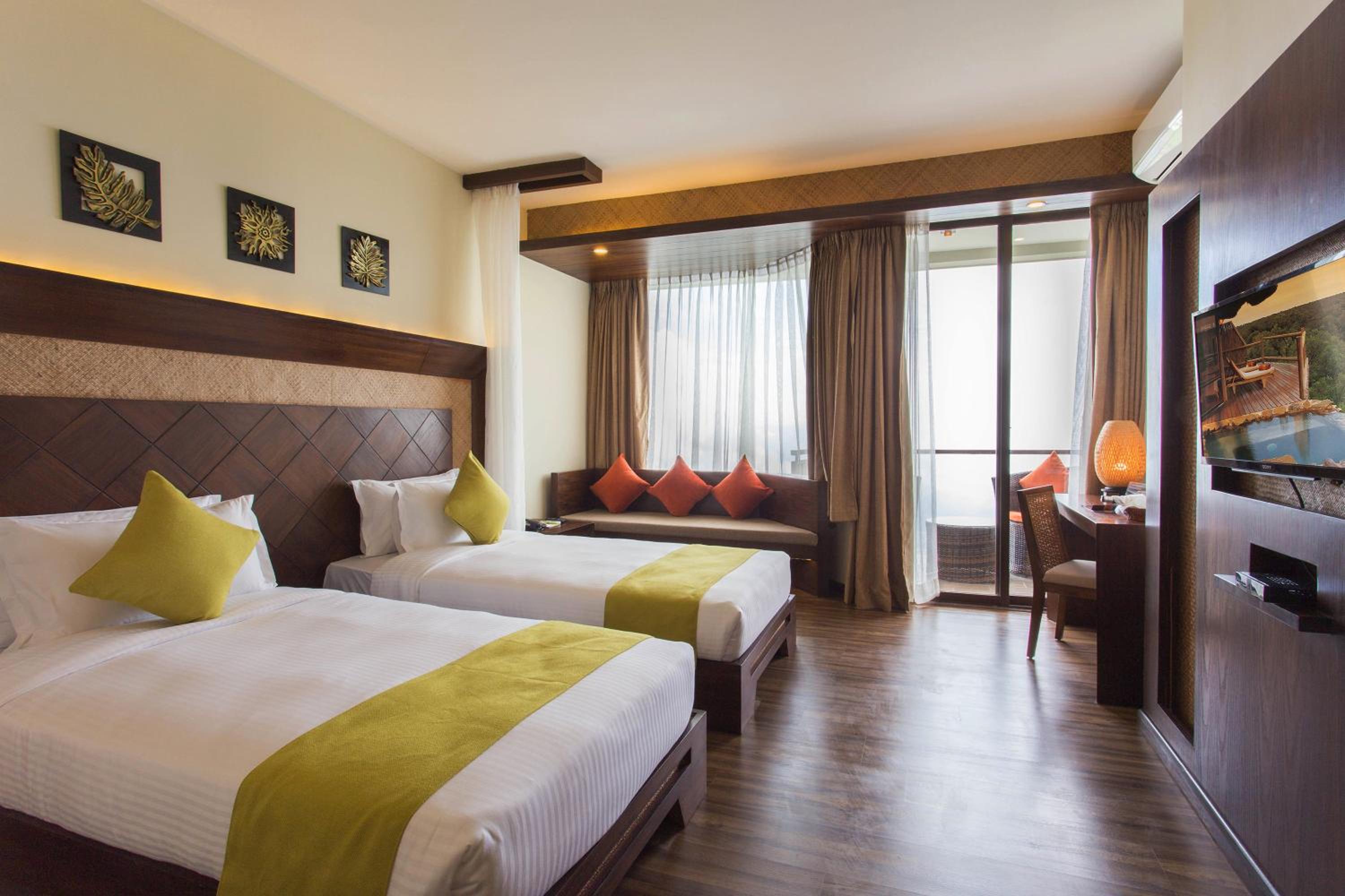 Deluxe Double or Twin Room with Mountain View - 10% off on Food and Beverages, 20% off on Spa - Photo 6