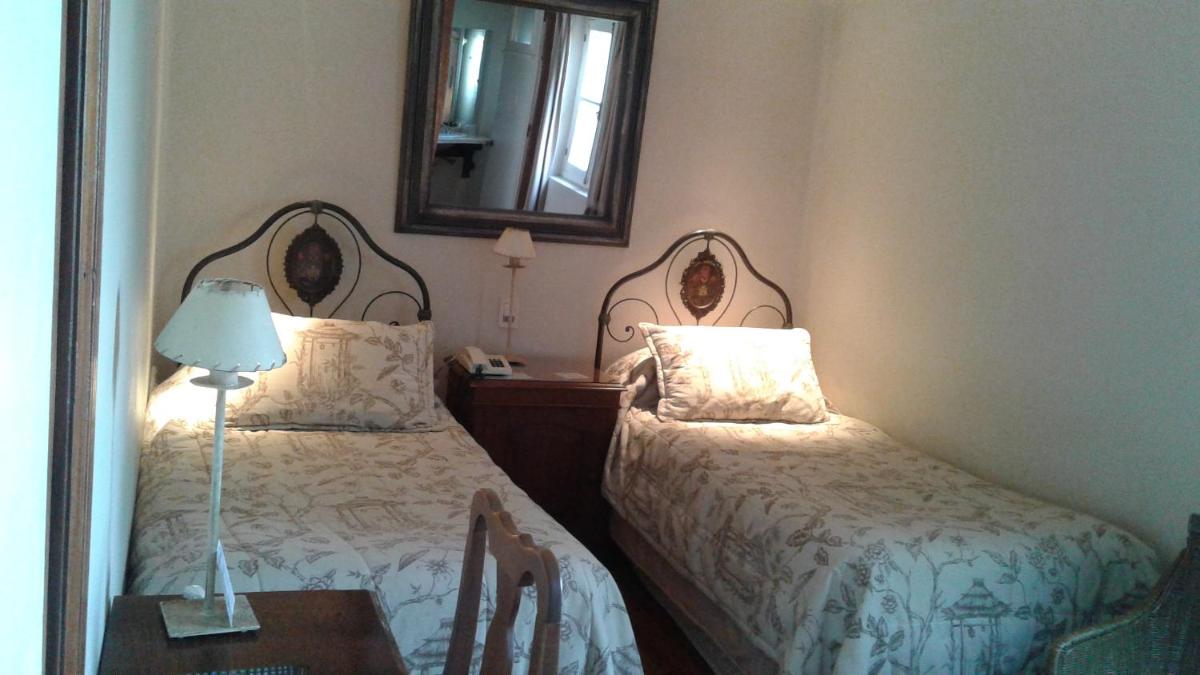 Standard Twin Room photo 2