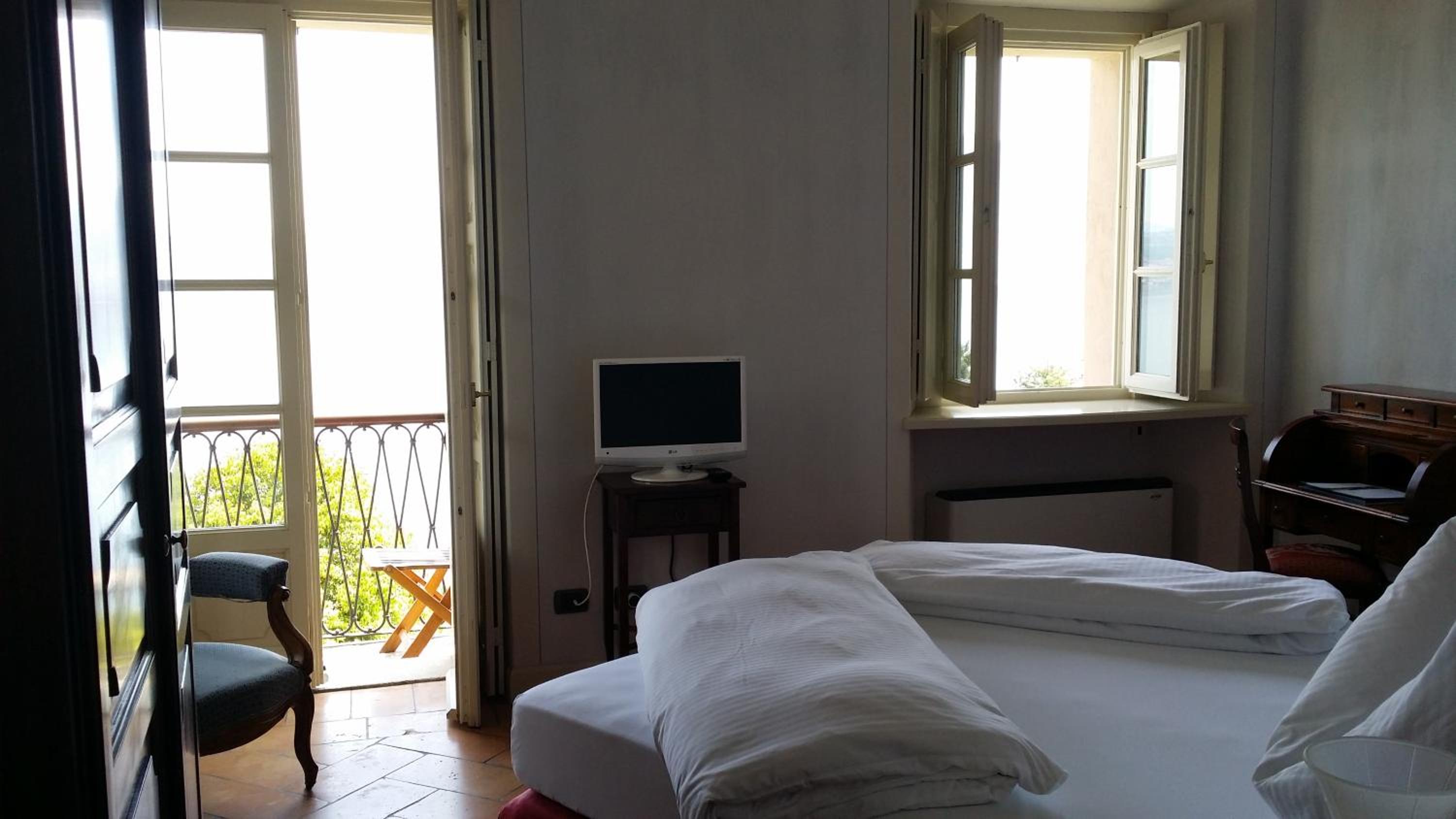 Superior Double or Twin Room - Photo 1