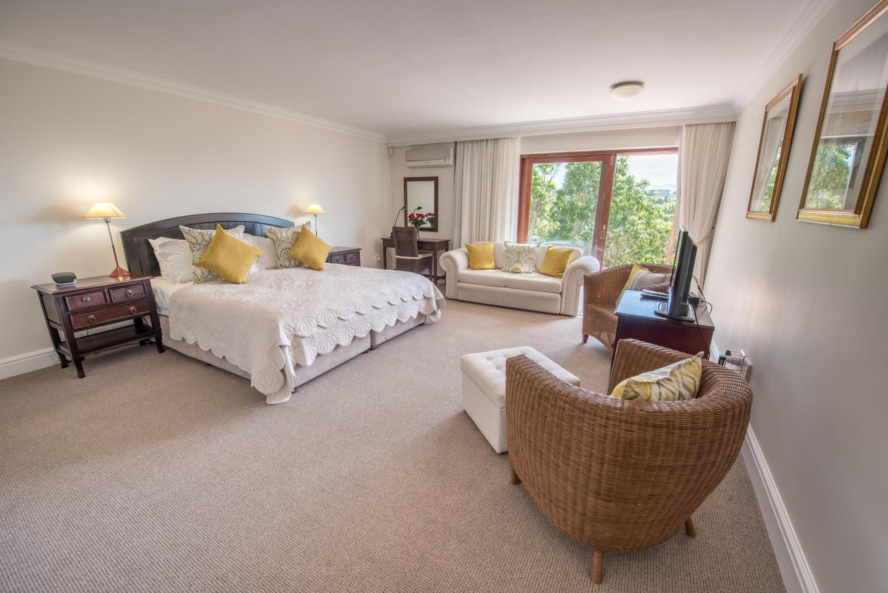 Standard Suite with Garden and Ocean View- 5 photo 1