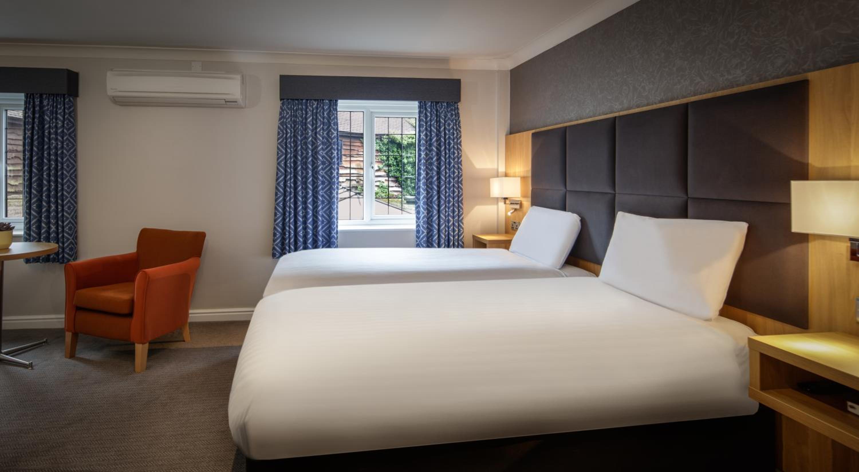 Classic Twin Room - Photo 1